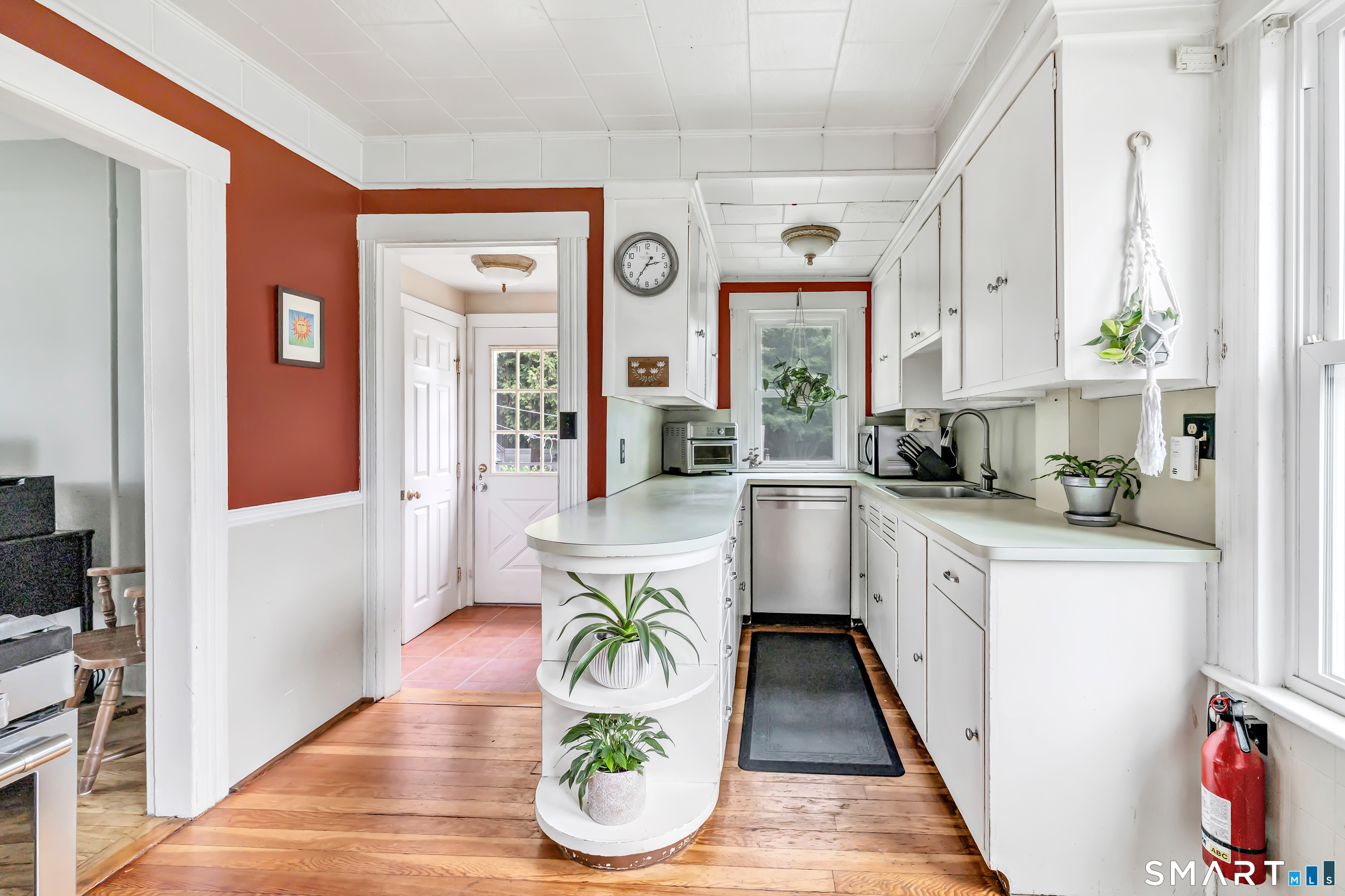 1326 Huntington Road photo 14