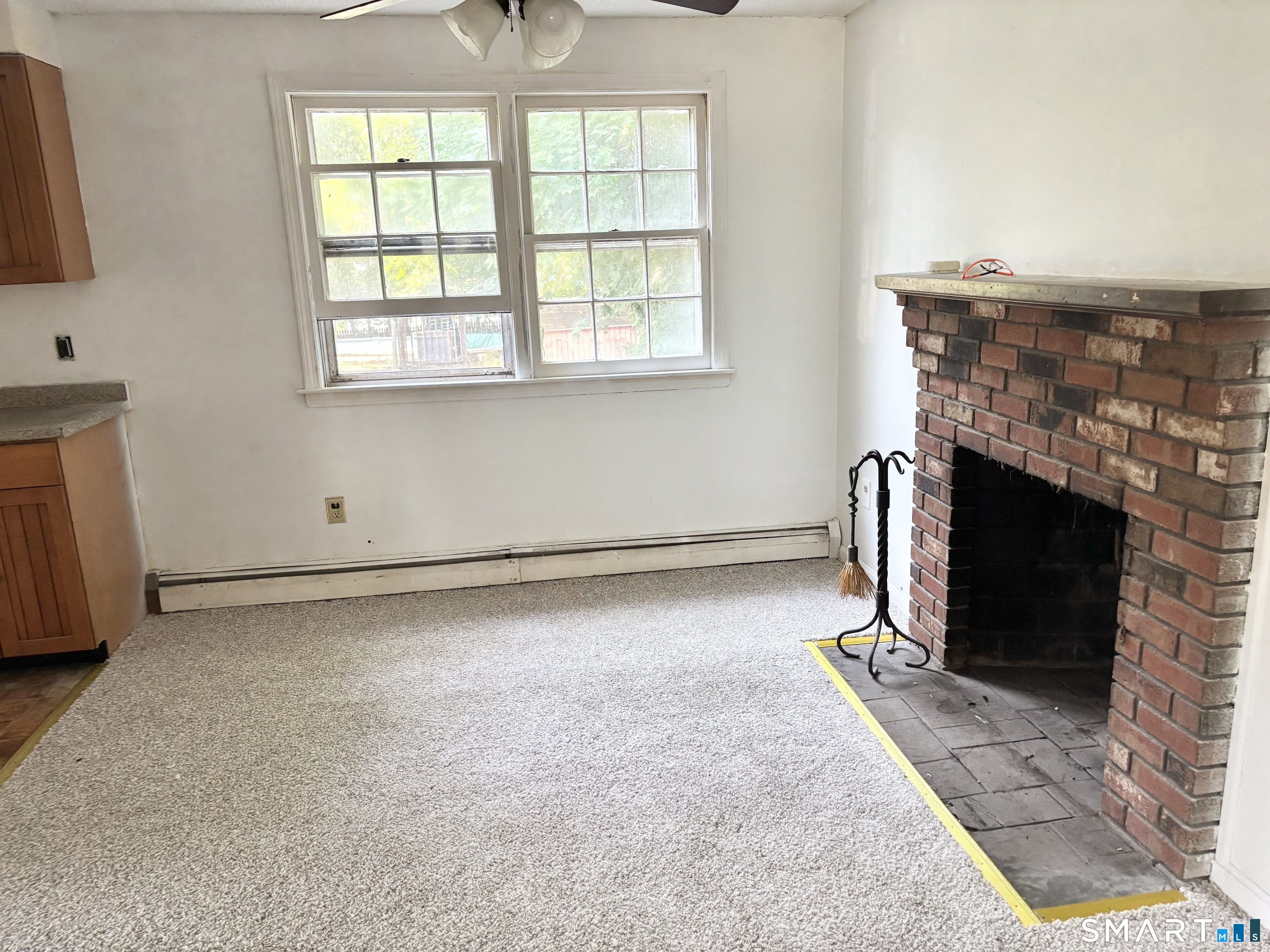 Homes for sale in Manchester, CT | 369 Bidwell St, Manchester, CT 06040 | MLS# 24187804