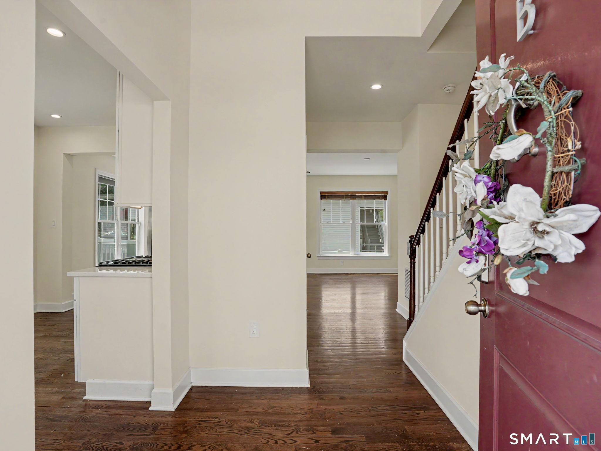 604 Newfield Avenue, Stamford, Connecticut photo 2
