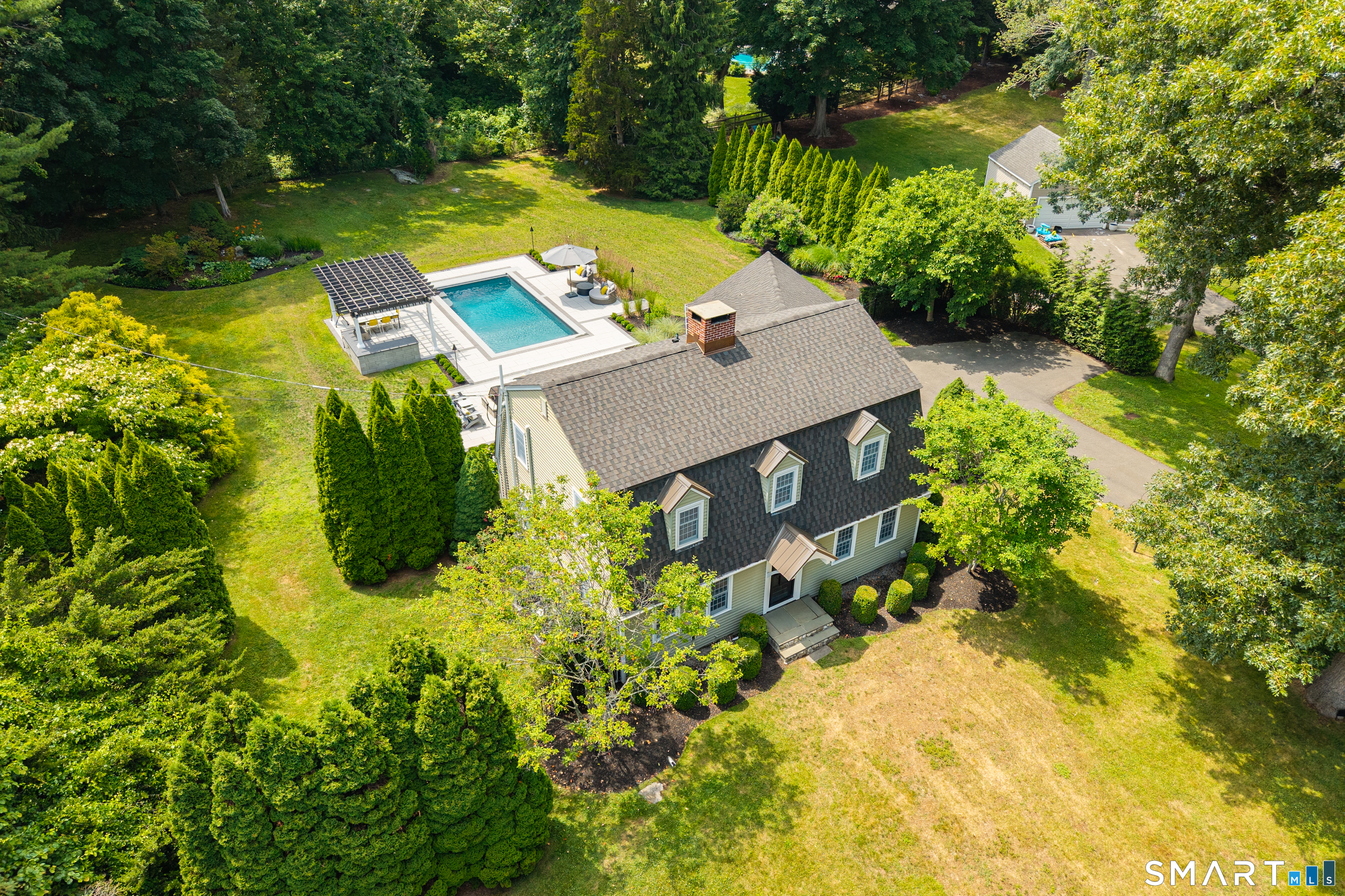 33 River Edge Farms Road