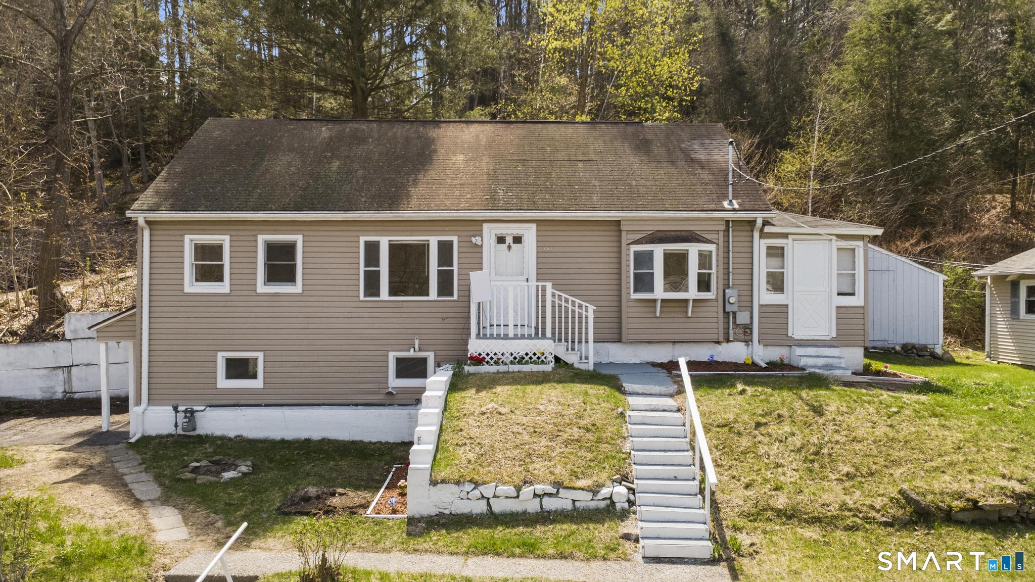 Homes for sale in Thomaston, CT | 99 Pine Hill Rd, Thomaston, CT 06787 | MLS# 24187917