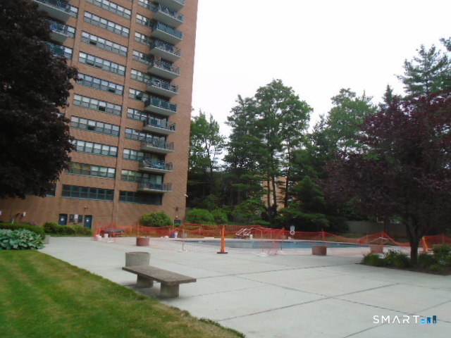 Homes for sale in Hartford, CT | 31 Woodland St #9L, Hartford, CT 06105 | MLS# 24188586