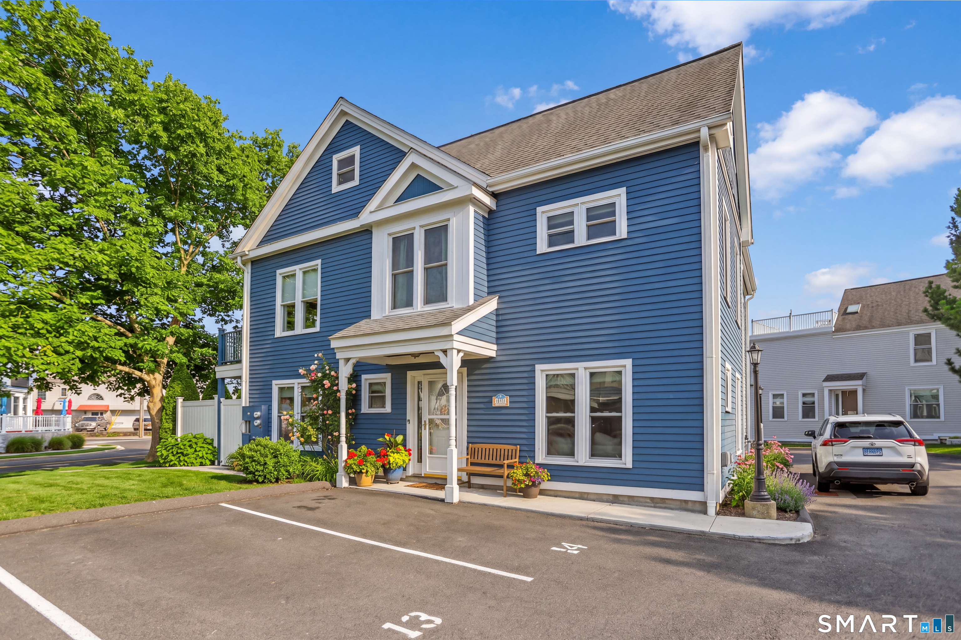 4 Seabreeze Avenue B