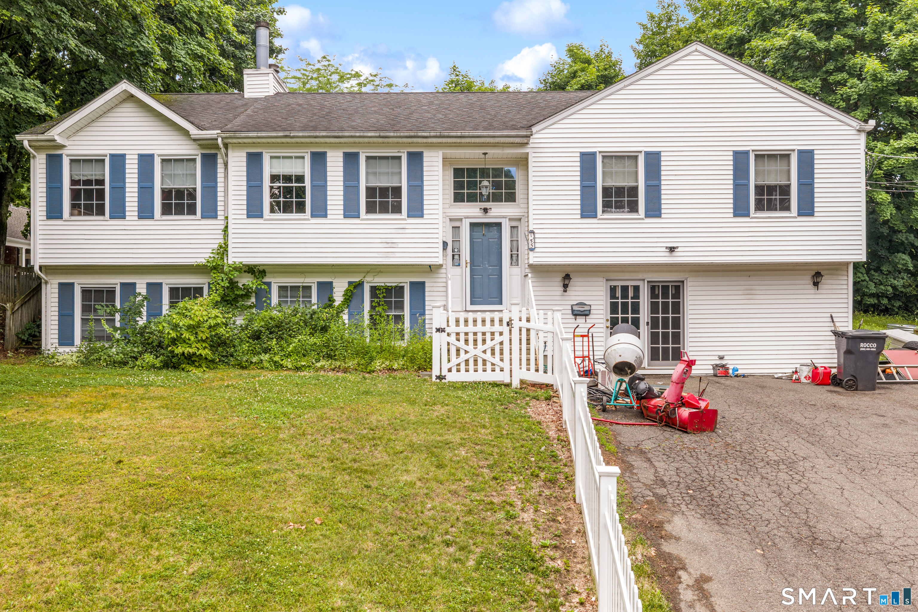 Homes for sale in Watertown, CT | 15 Monroe St, Watertown, CT 06795 | MLS# 24188687