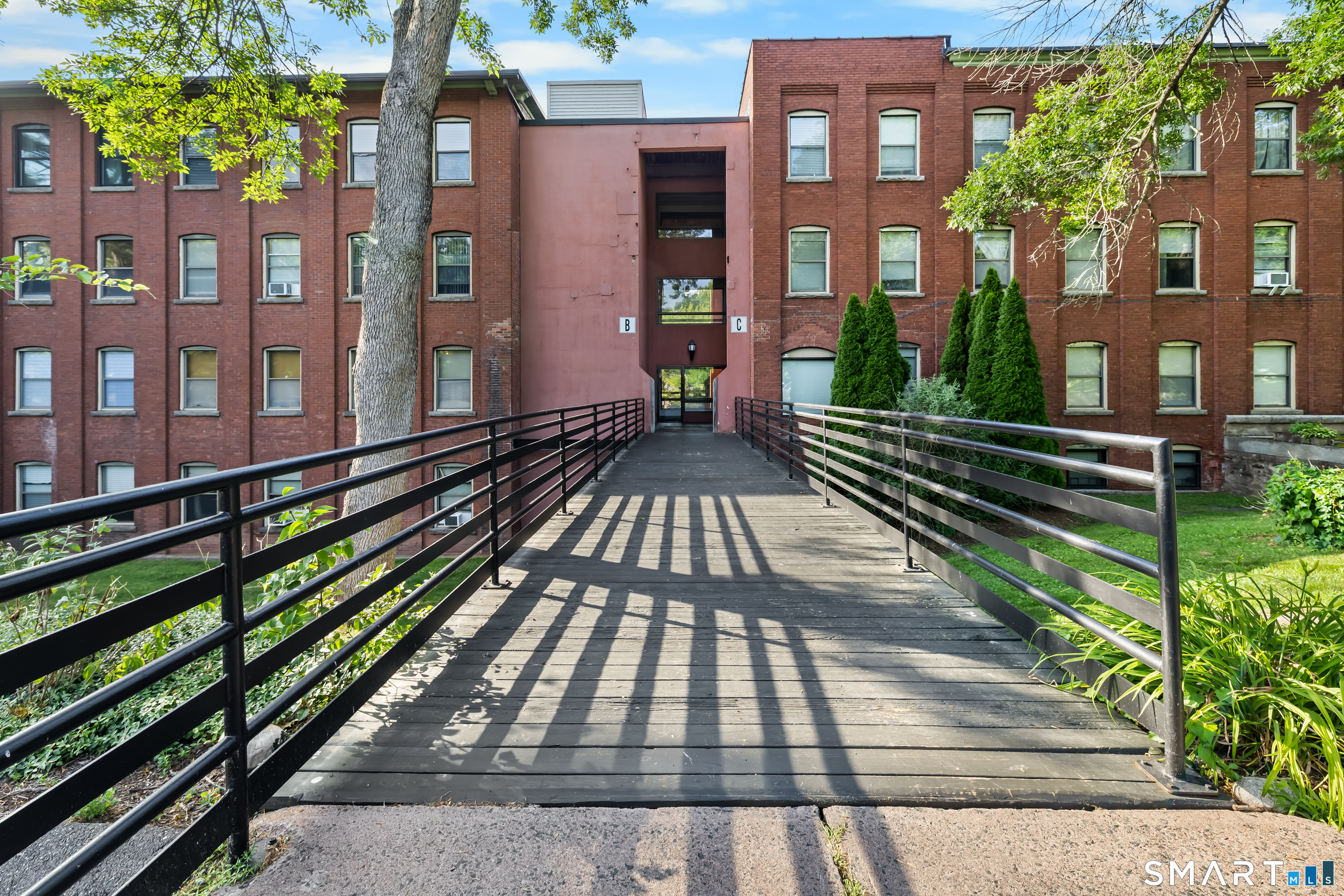 222 Williams Street 121