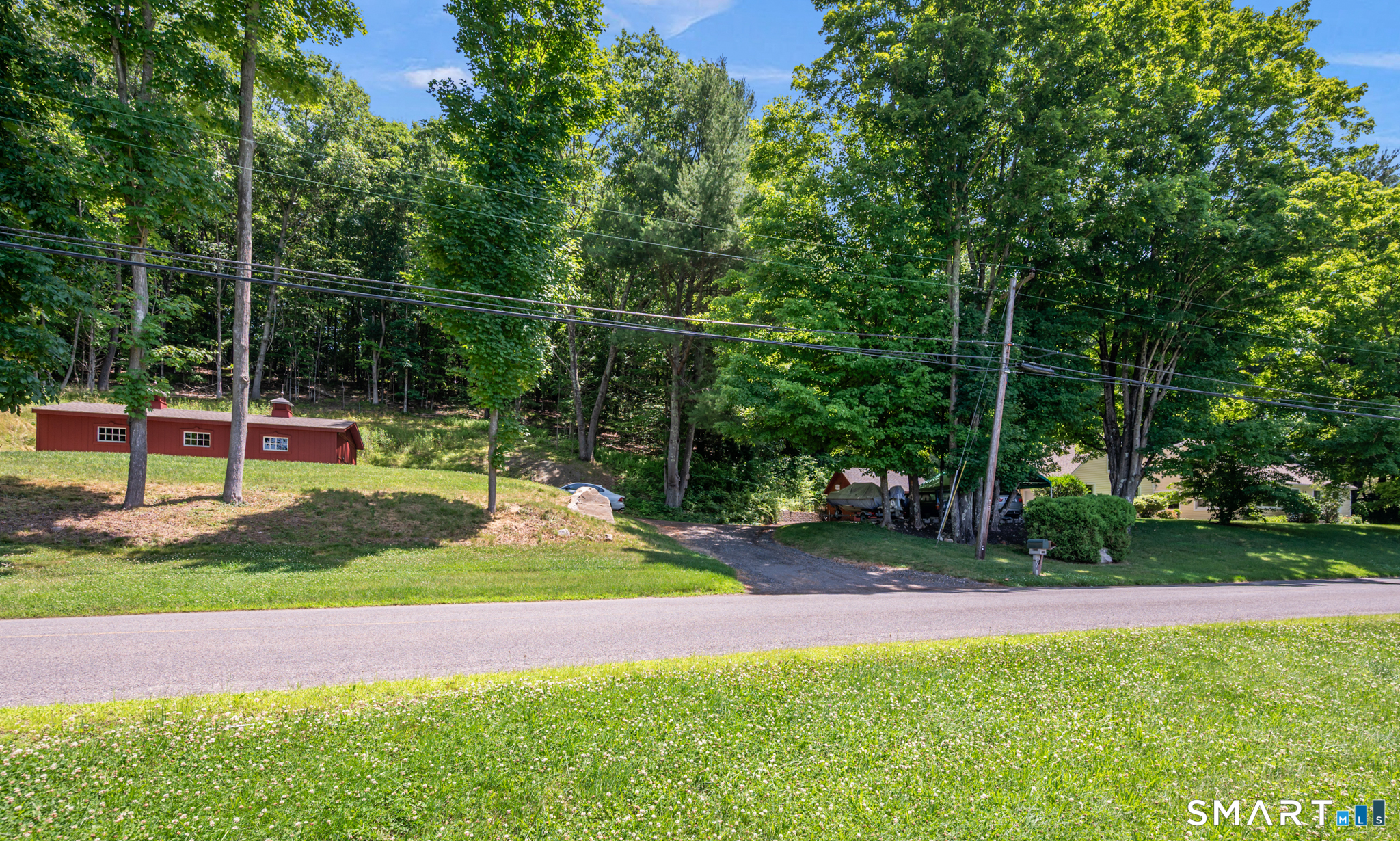 Homes for sale in Woodbury, CT | 206 Minortown Rd, Woodbury, CT 06798 | MLS# 24185429