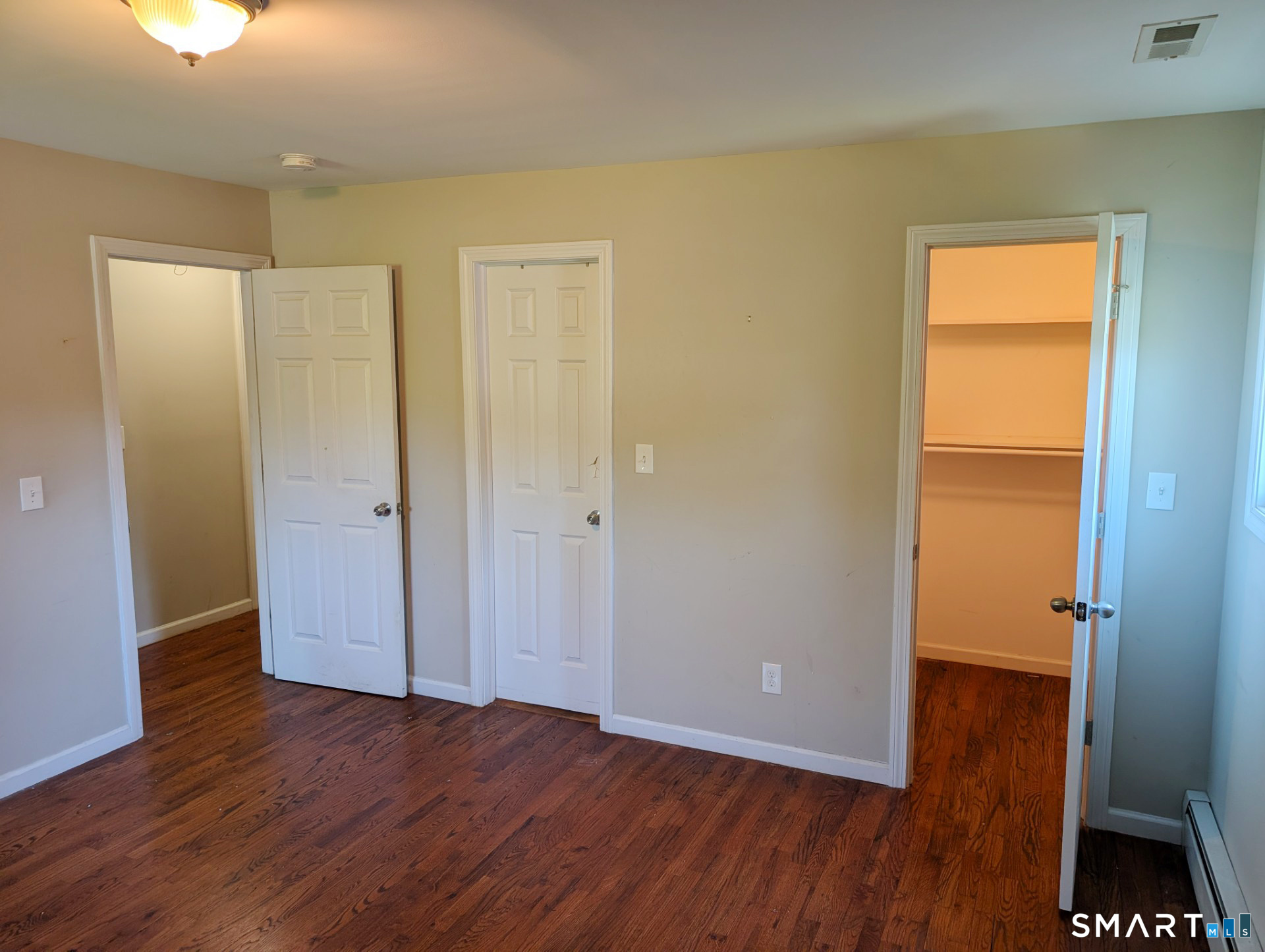 Homes for sale in Norwalk, CT | 18 Country Club Rd, Norwalk, CT 06851 | MLS# 24187774