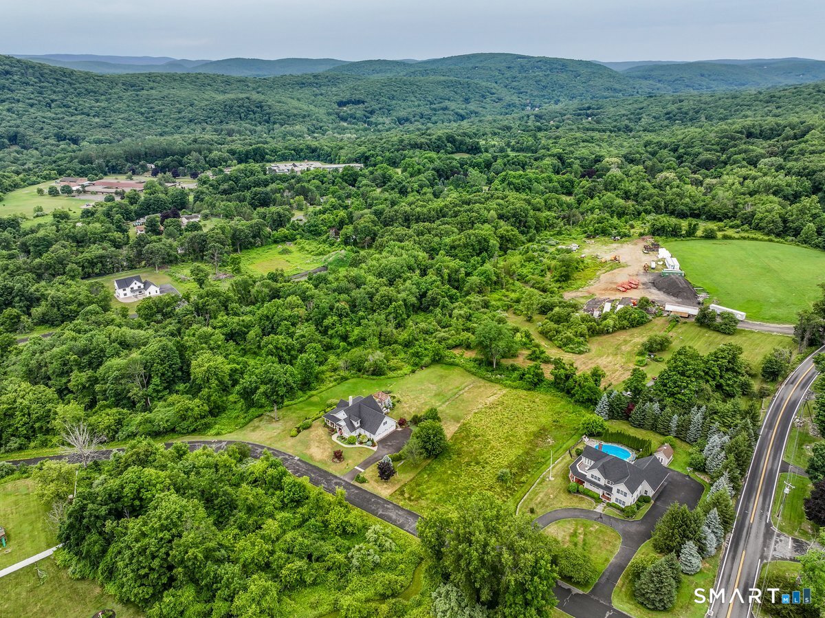 Homes for sale in New Milford, CT | 31 Stone Oak Dr, New Milford, CT 06776 | MLS# 24189018