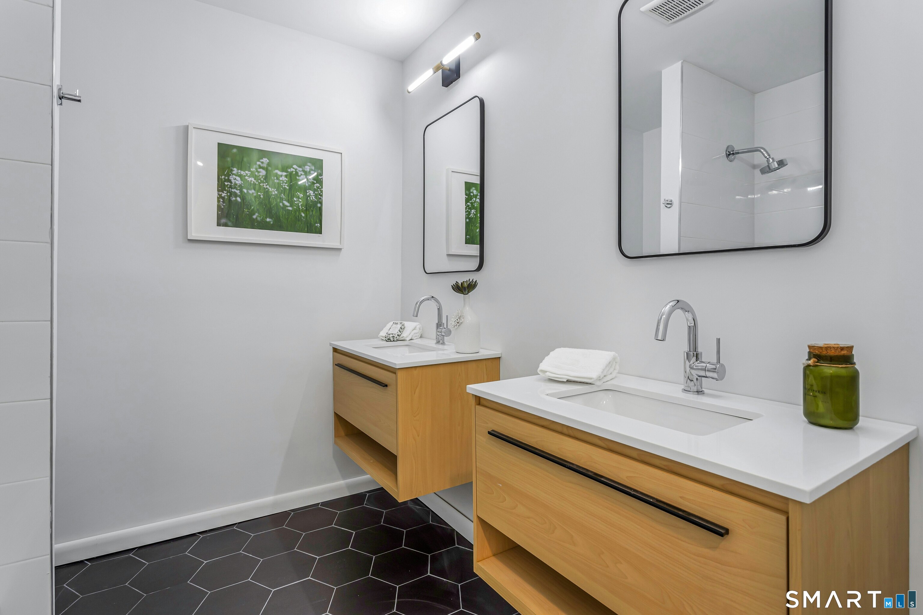 26 Hill Farm Road photo 16