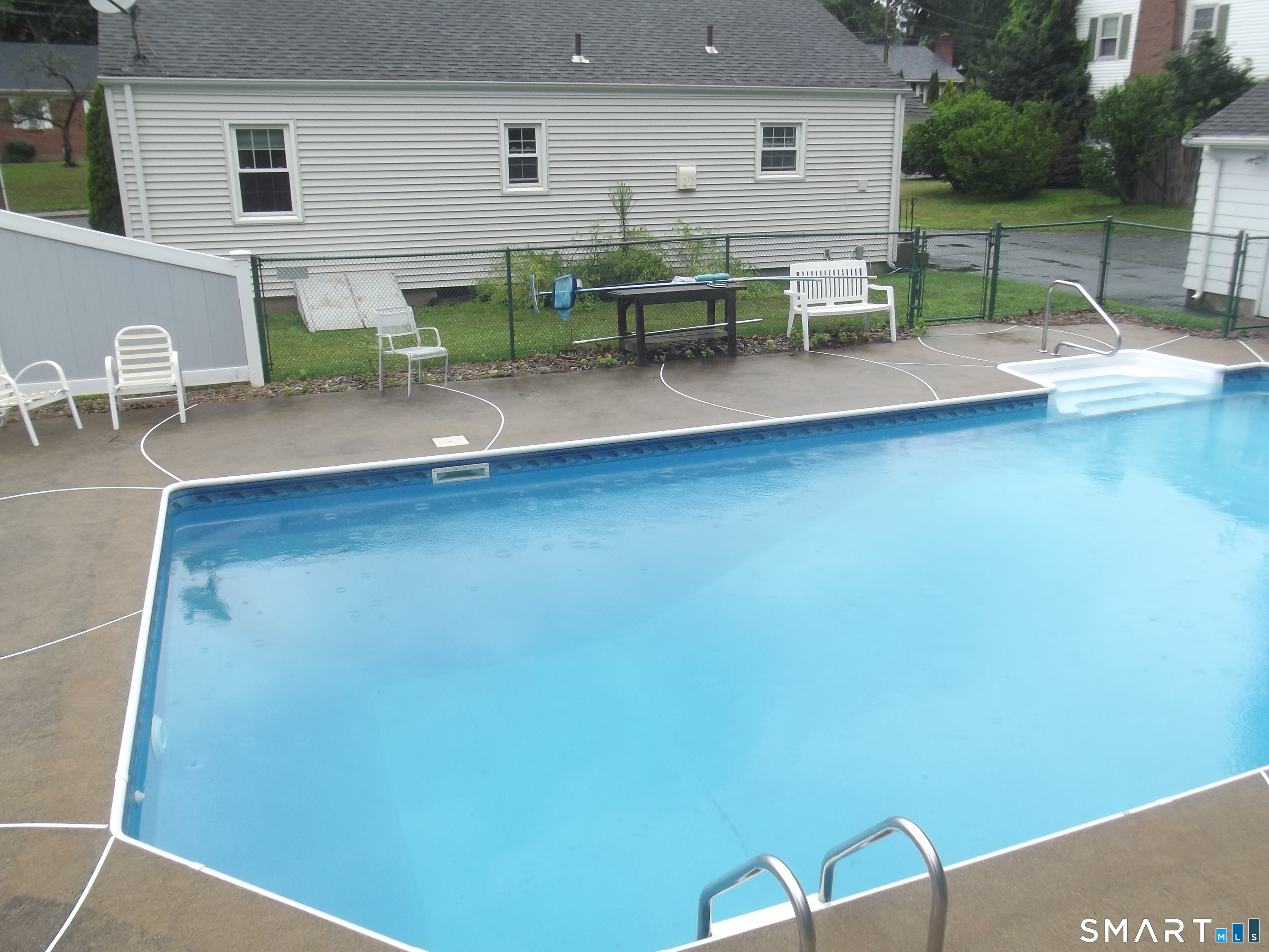 Homes for sale in Manchester, CT | 192 Wells St, Manchester, CT 06040 | MLS# 24166072