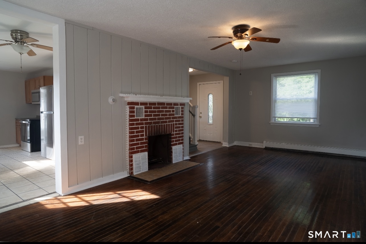 Homes for sale in West Haven, CT | 6 Harry Dr, West Haven, CT 06516 | MLS# 24189314
