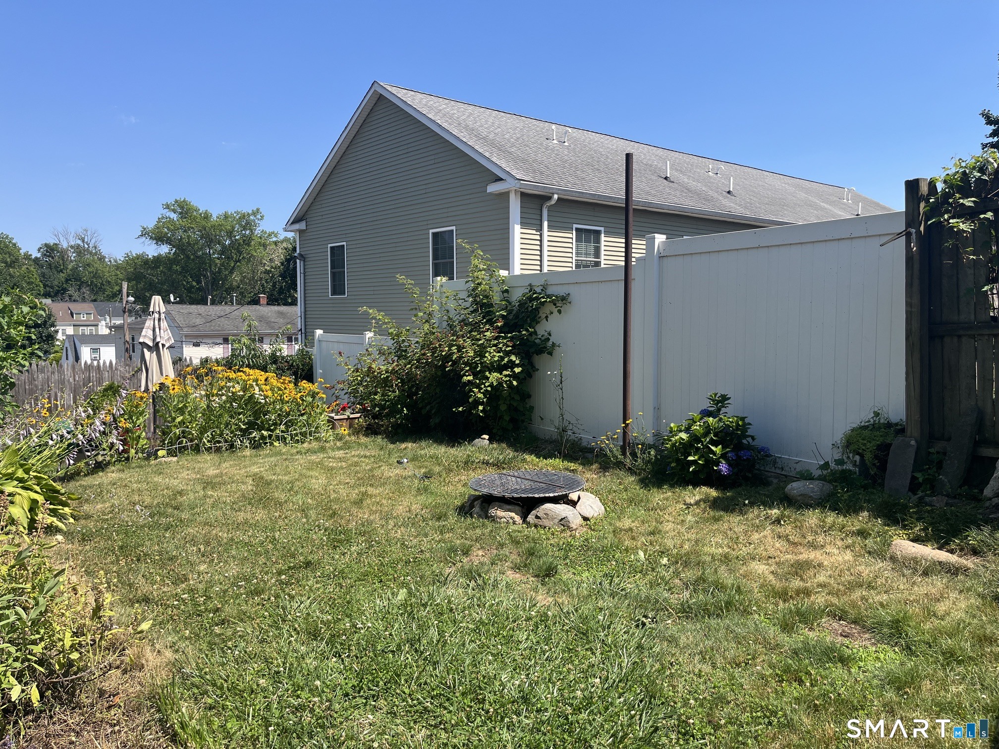 25 Woodrow Street, Stamford, Connecticut photo 5
