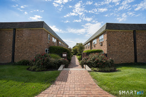 637 Cove Road, Unit D5
