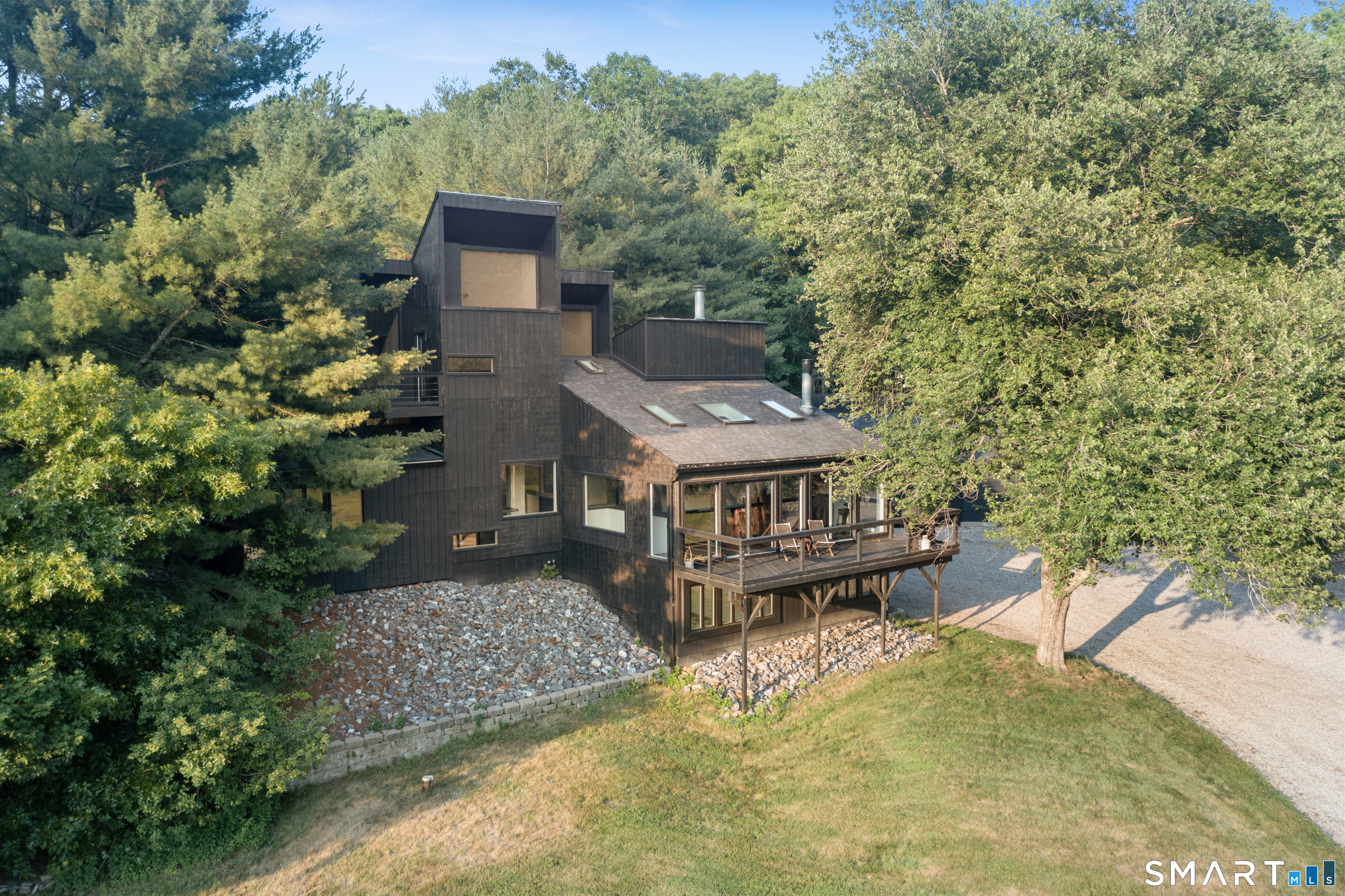 2nd image of 564 Hubbard Rd, Danielson, CT 06239 | MLS# 24189396