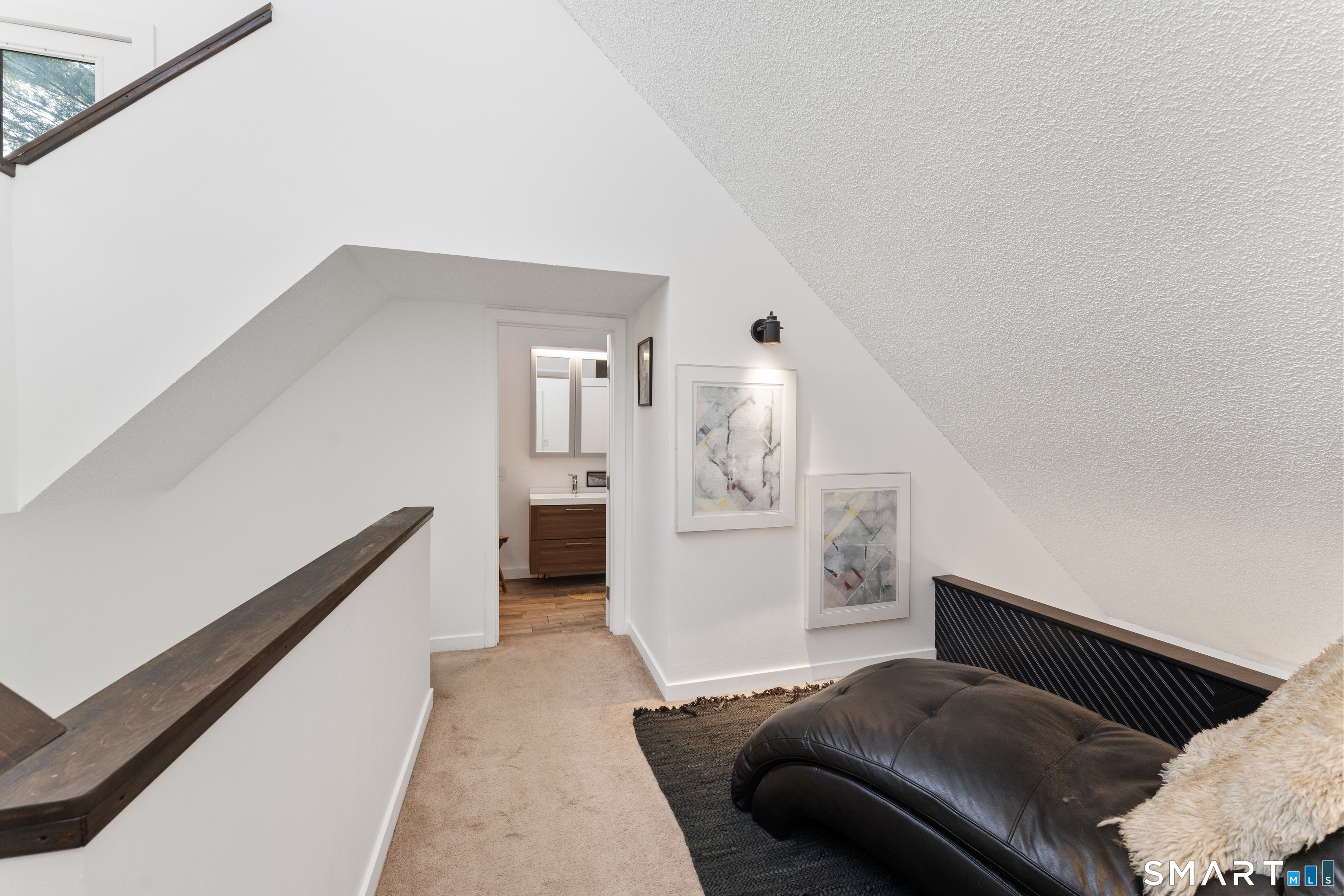 564 Hubbard Road photo 15