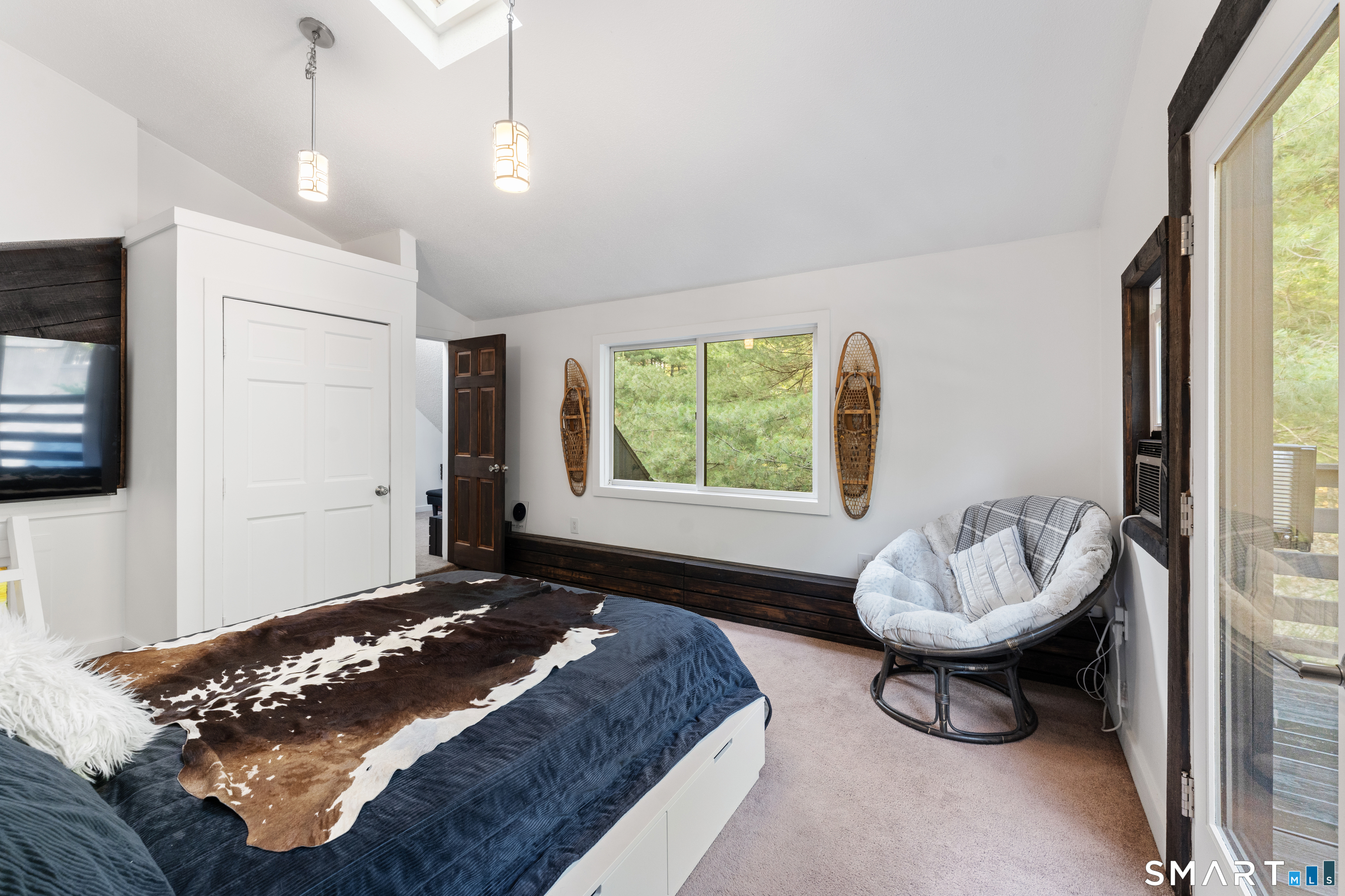 564 Hubbard Road photo 20
