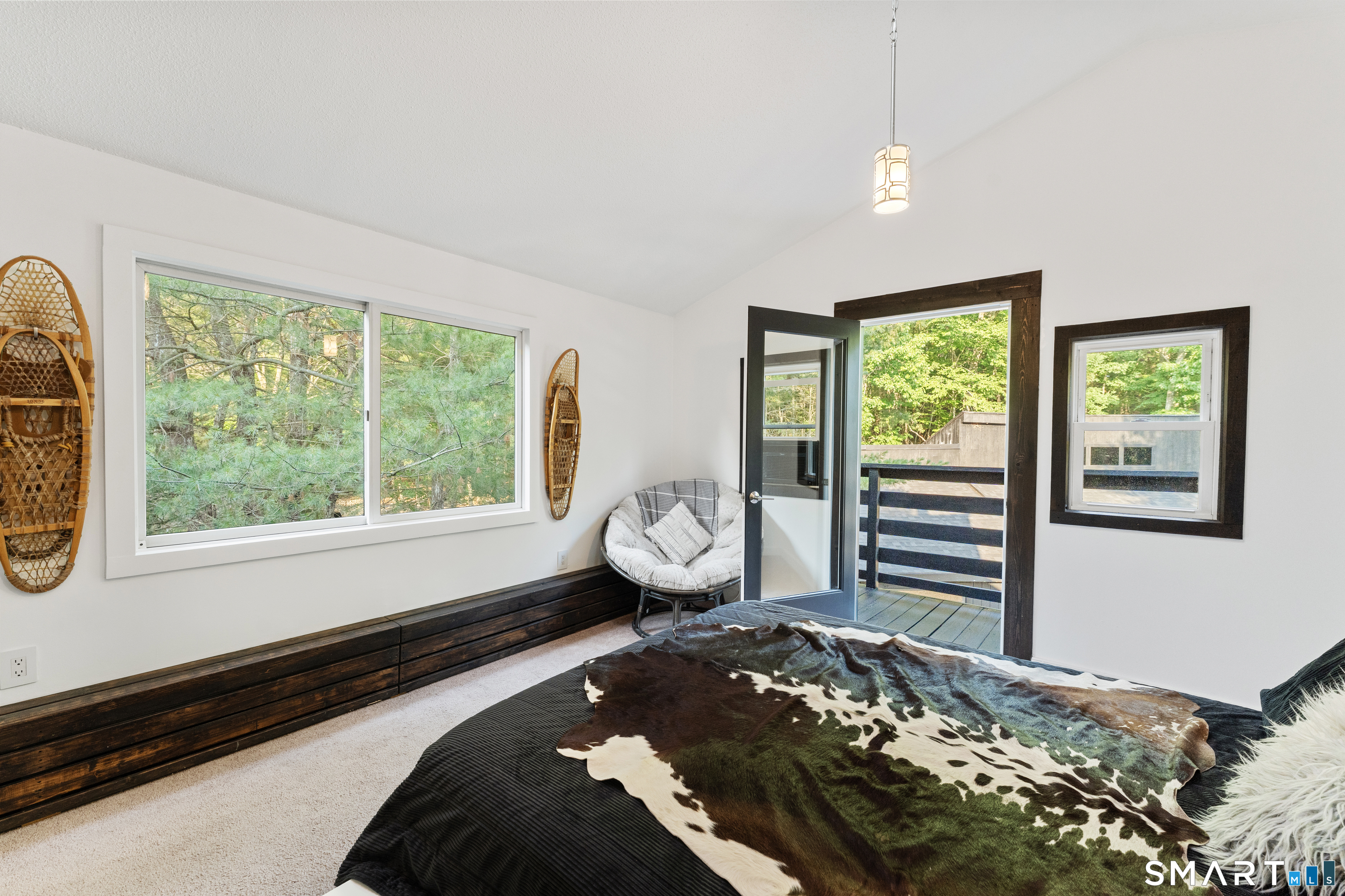 564 Hubbard Road photo 21