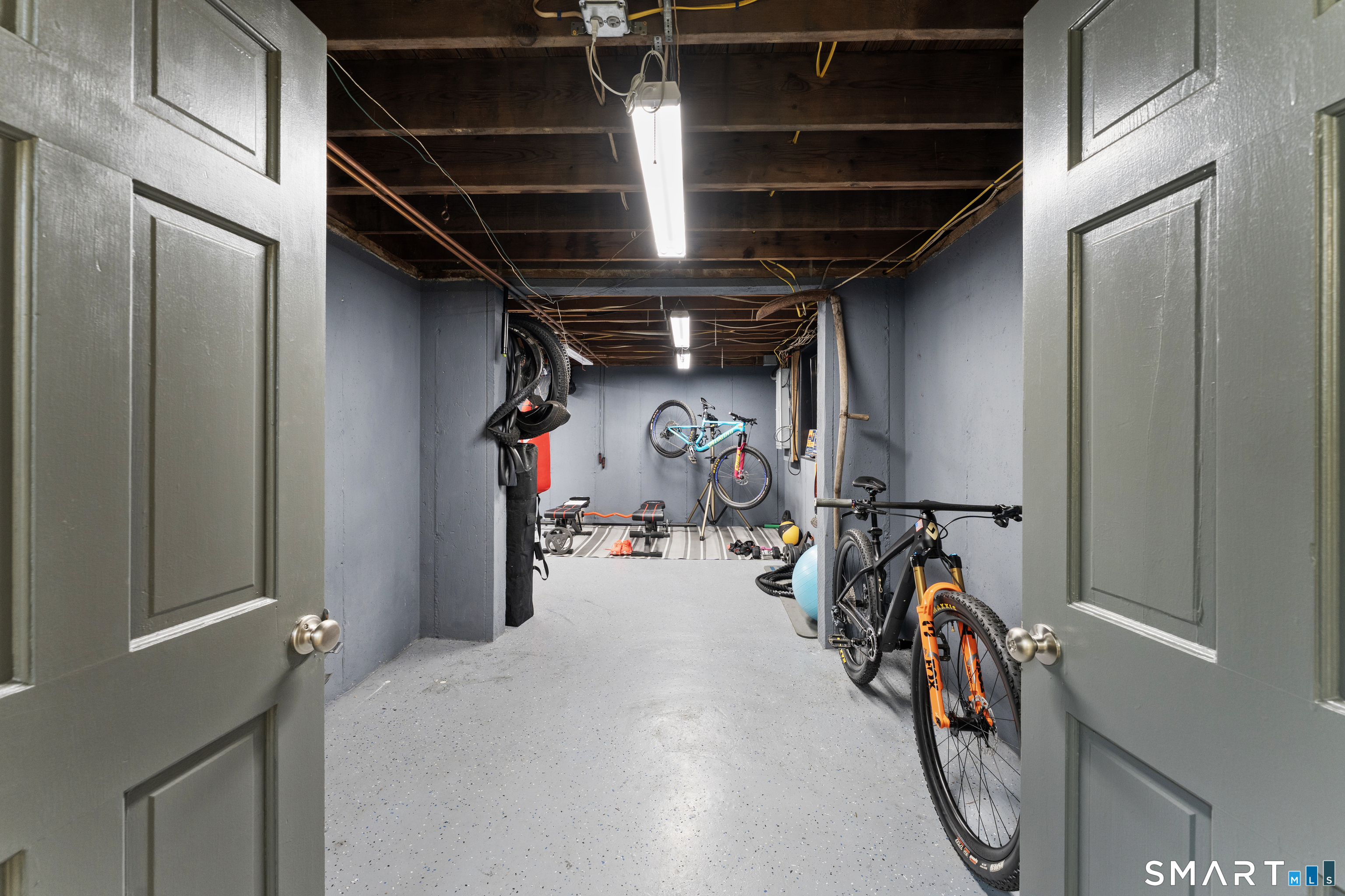 564 Hubbard Road photo 27