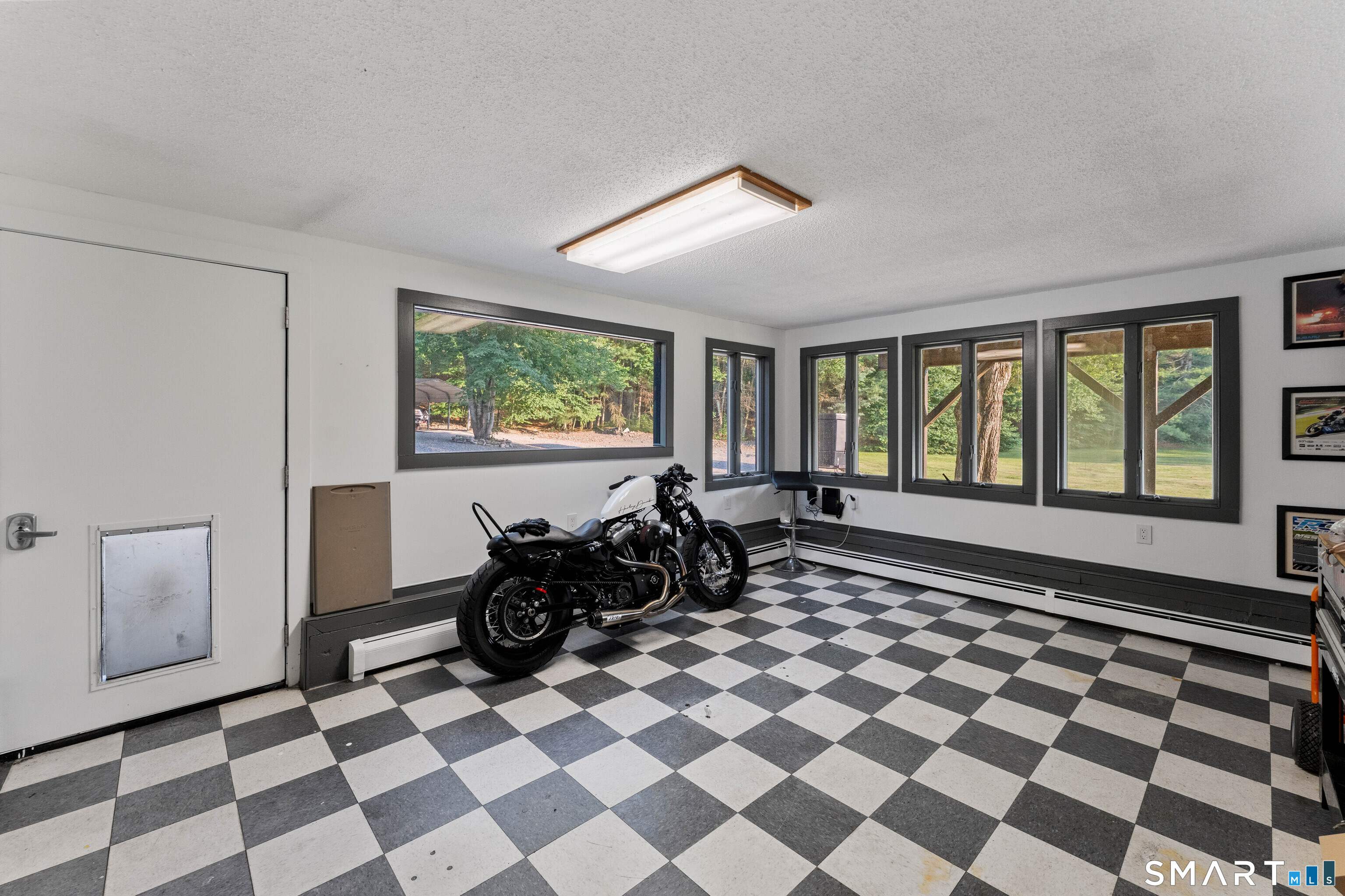 564 Hubbard Road photo 25