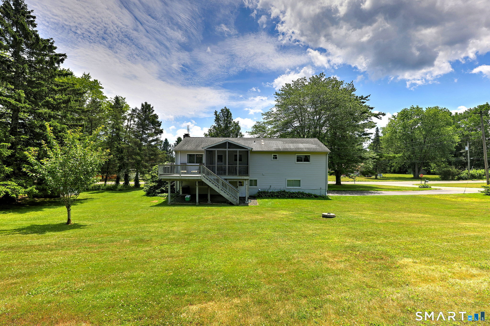 Homes for sale in Newtown, CT | 31 Paugussett Rd, Newtown, CT 06482 | MLS# 24189512
