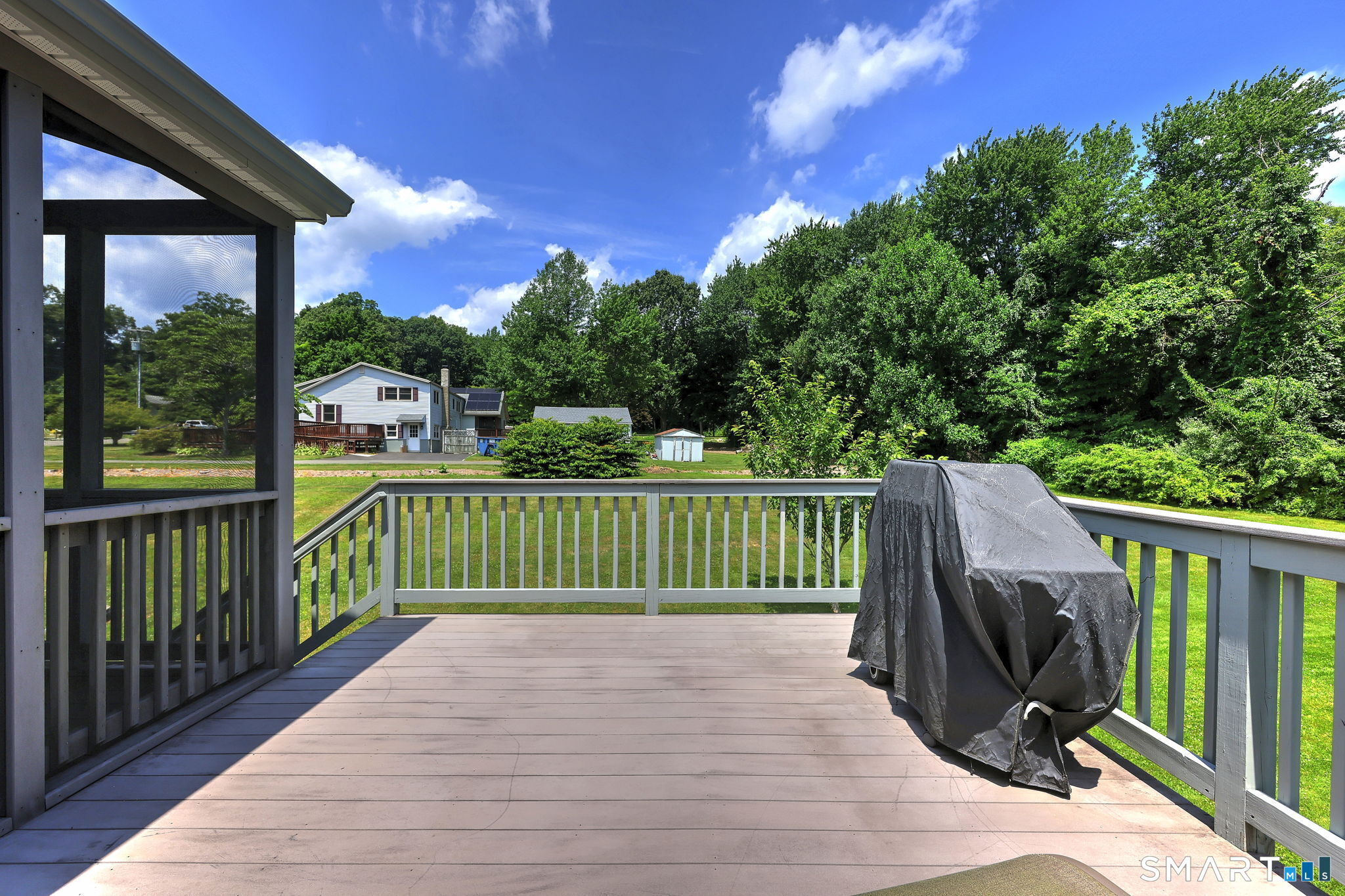 Homes for sale in Newtown, CT | 31 Paugussett Rd, Newtown, CT 06482 | MLS# 24189512