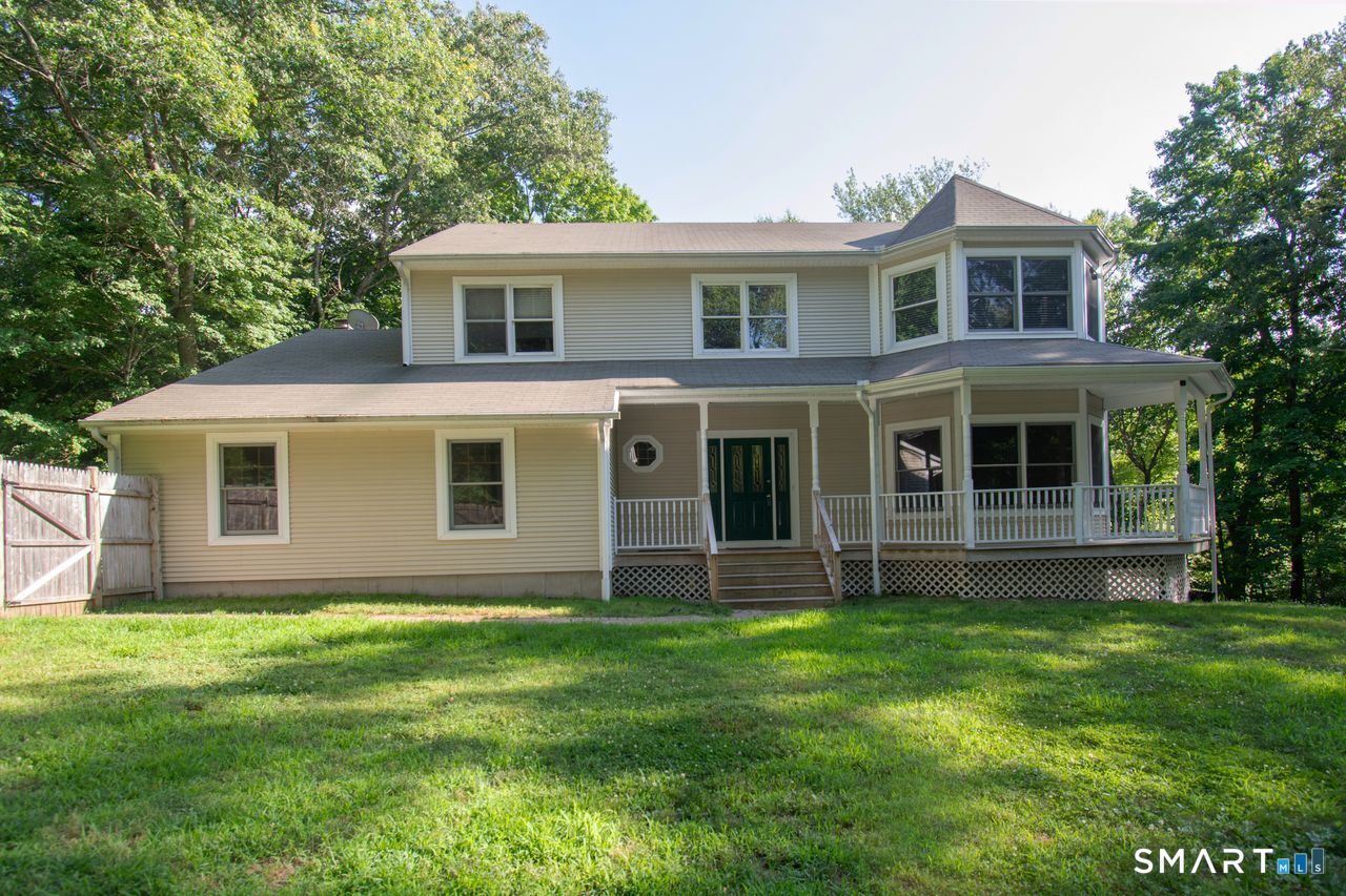 Homes for sale in Manchester, CT | 48 Brookview Cir, Manchester, CT 06040 | MLS# 24184029