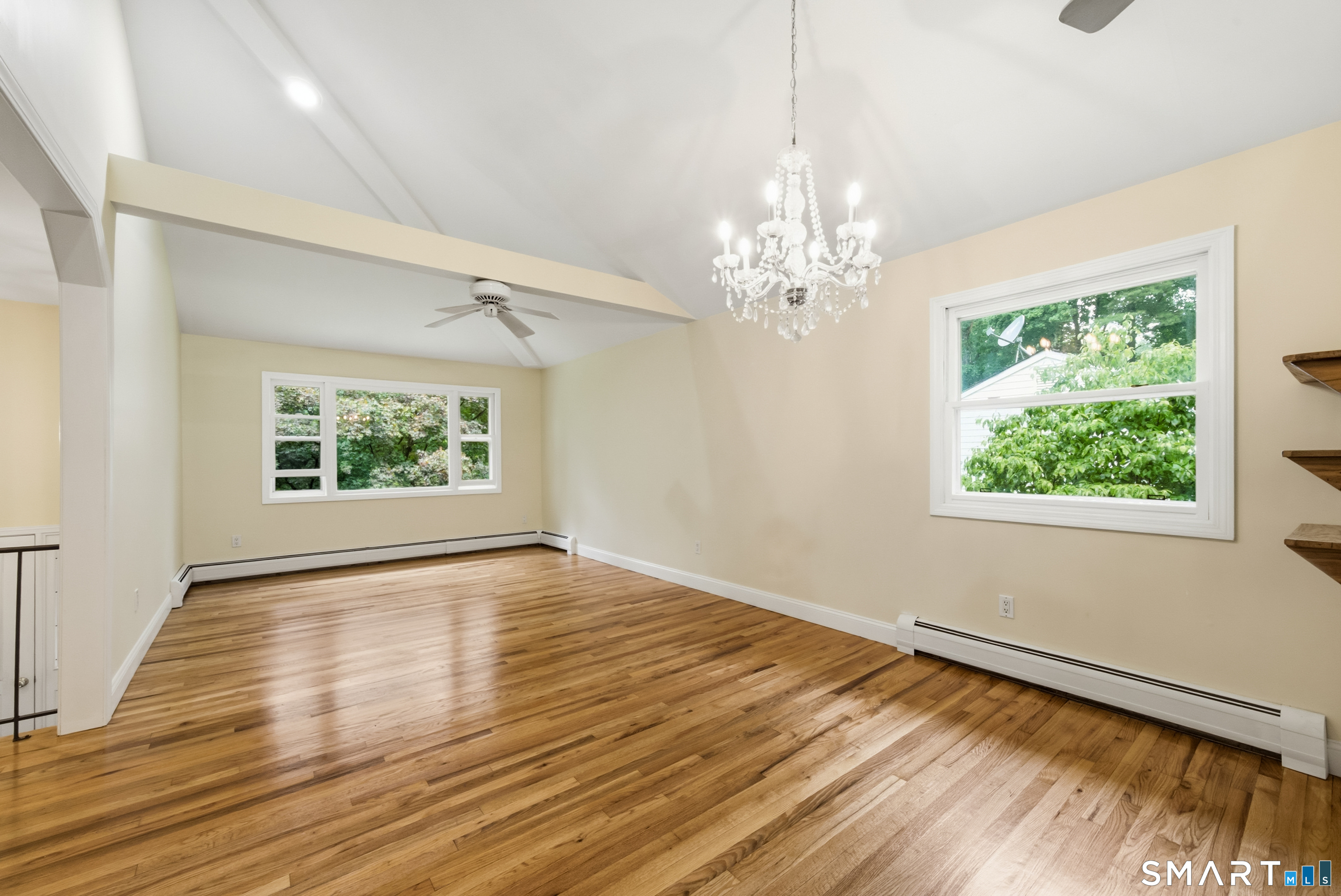 Foto 7 de Casa en venta en 1 East Street, Danbury, CT — $549,000