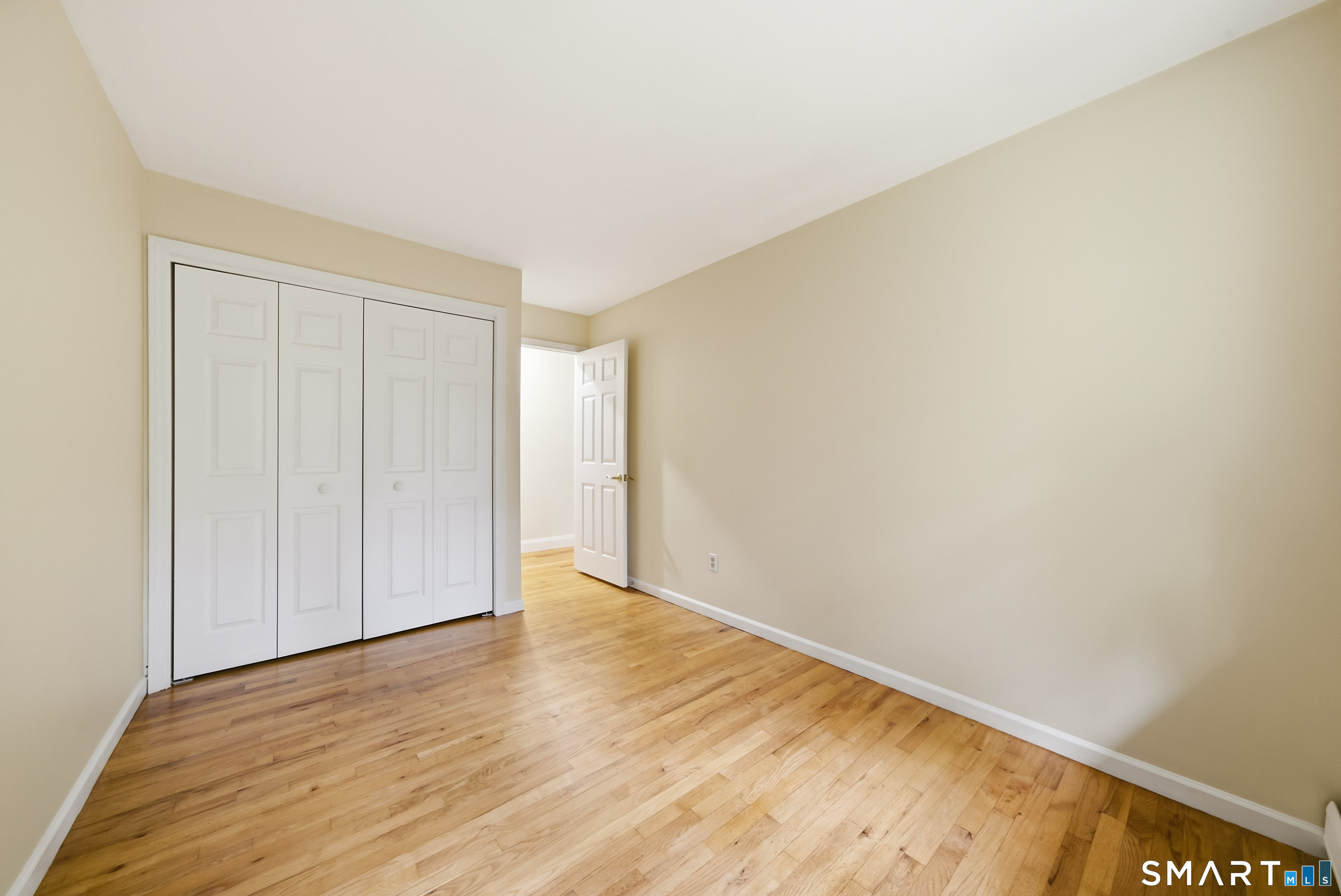 1 East photo 18