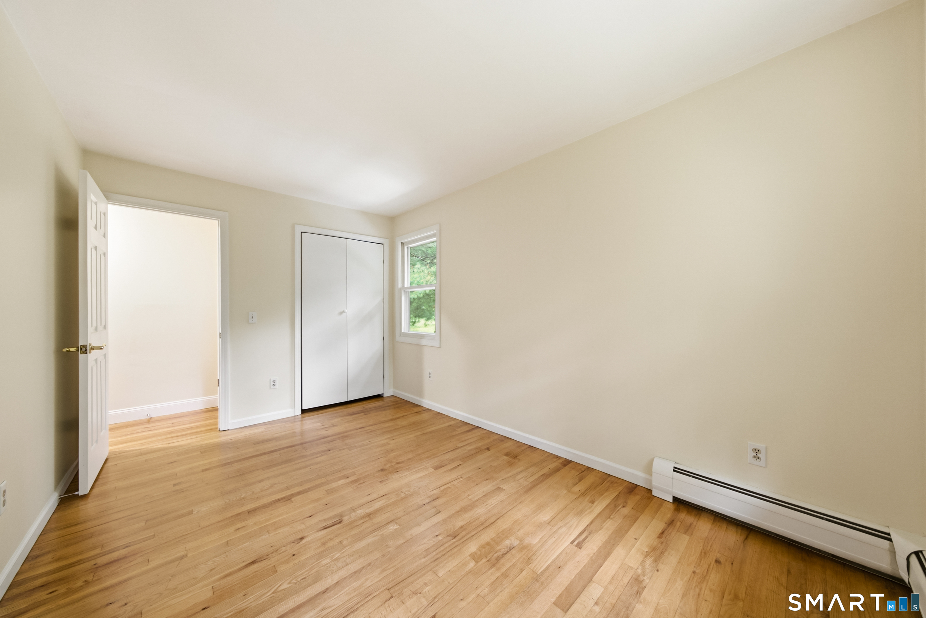 1 East photo 23