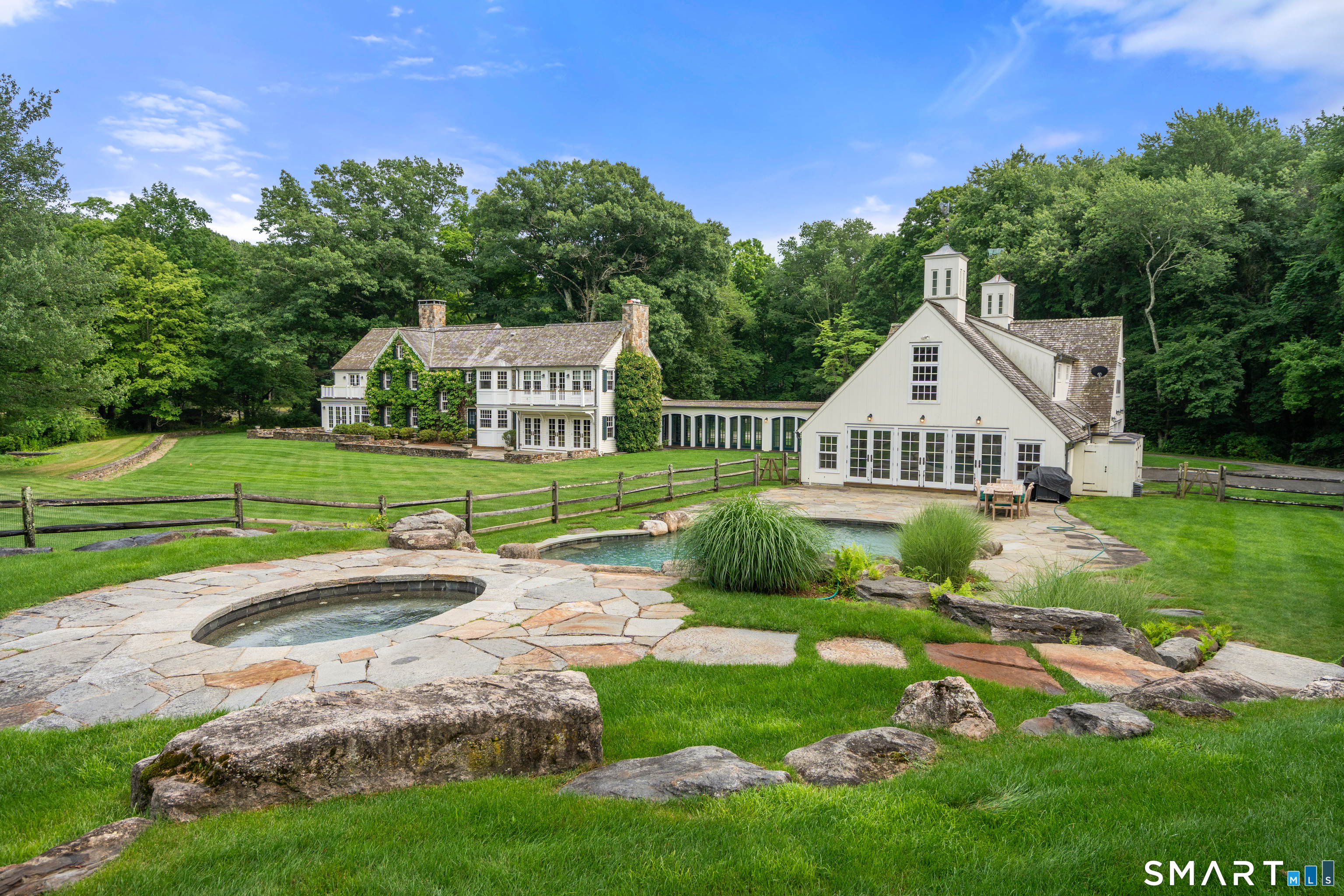 80 Governors Lane, Fairfield, Connecticut 06824