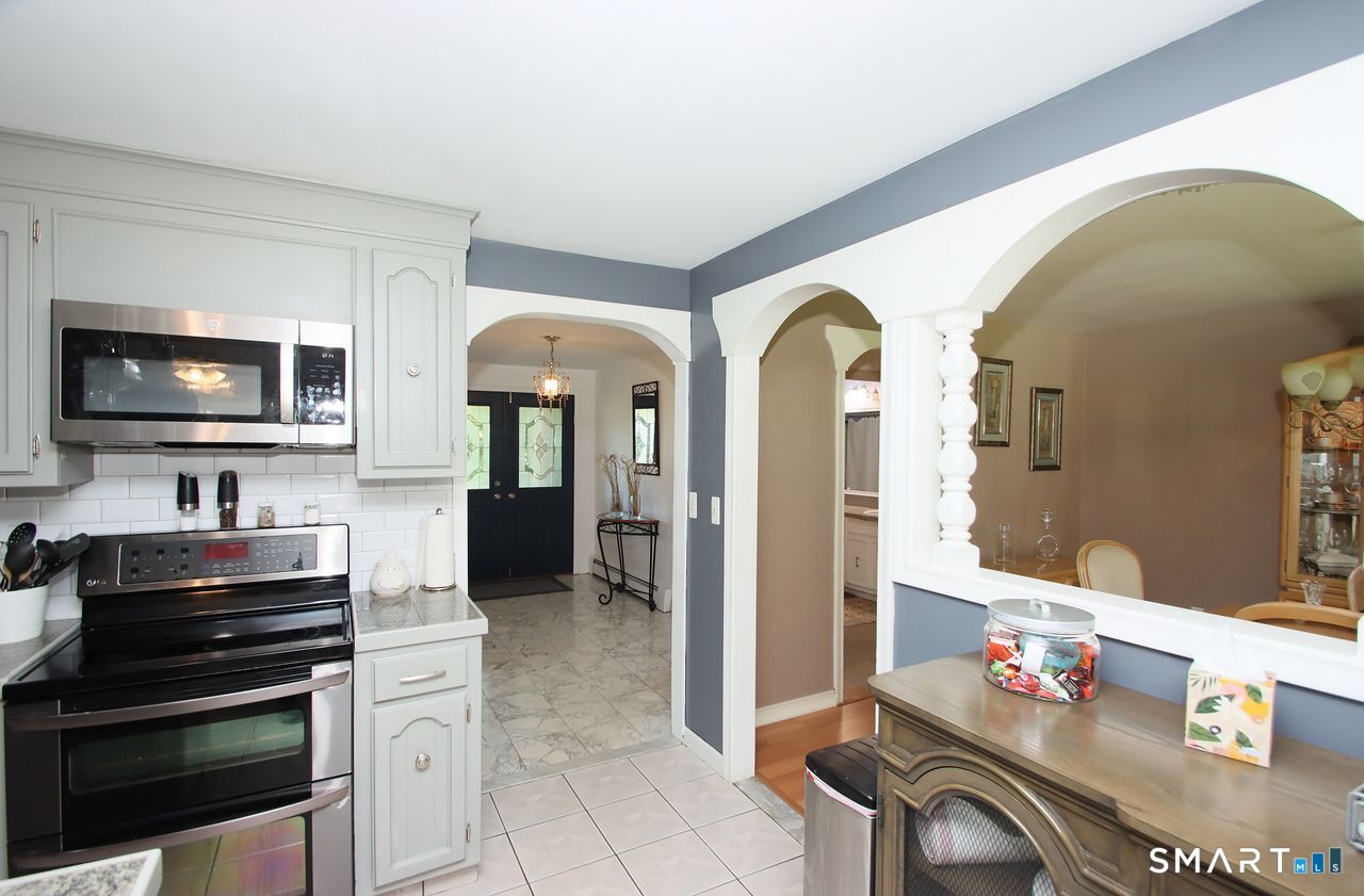 11 Lily Lane photo 18