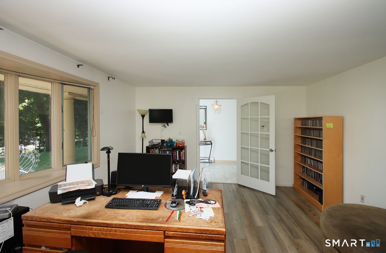 11 Lily Lane photo 22