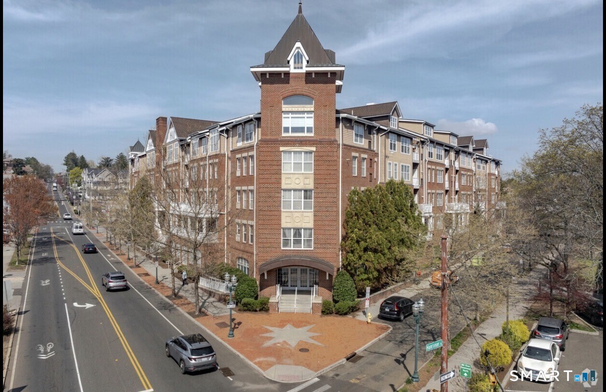 35 West Broad Street, Stamford