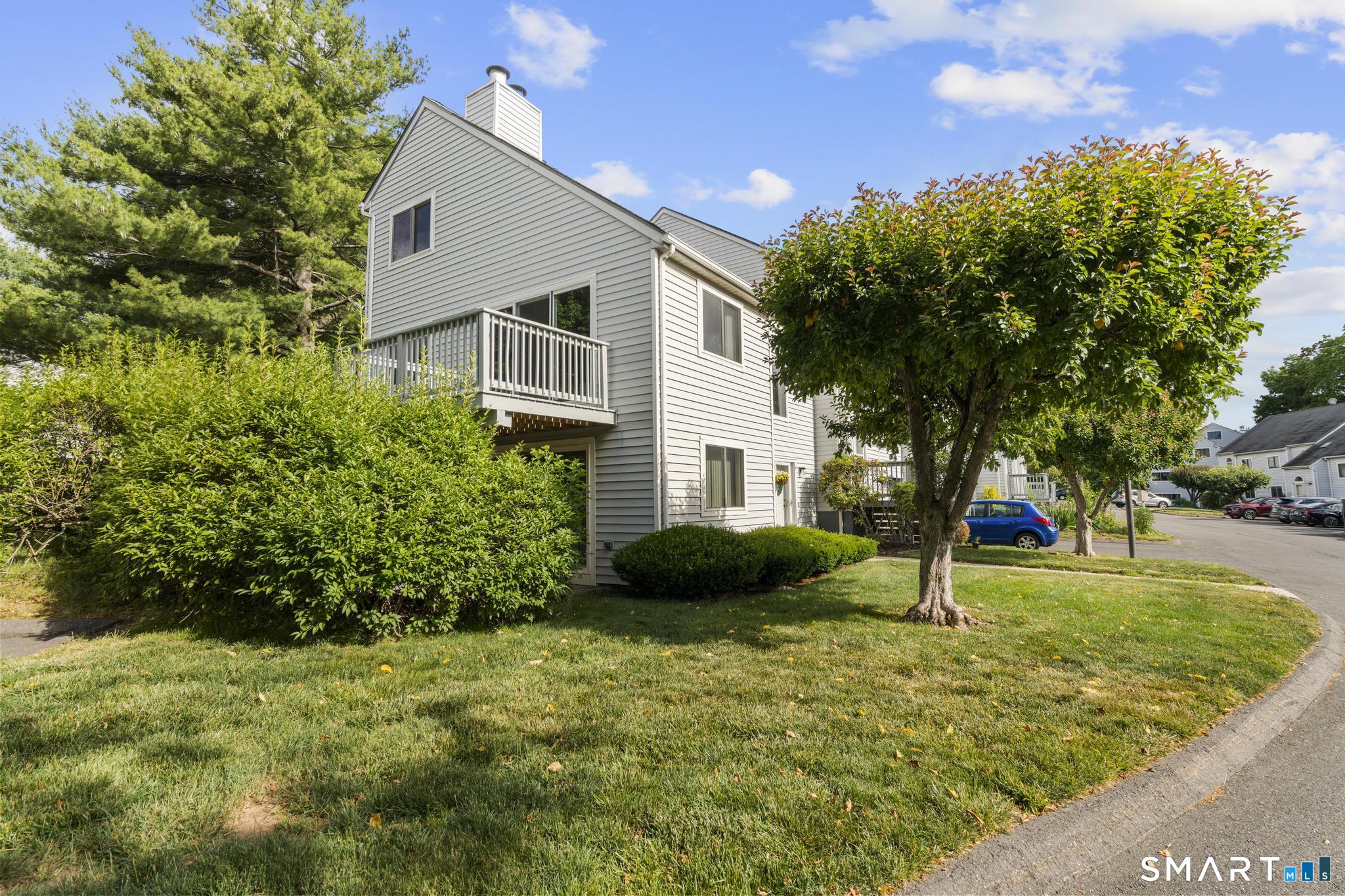Homes for sale in Cromwell, CT | 9 Clubhouse Dr, Cromwell, CT 06416 | MLS# 24185490
