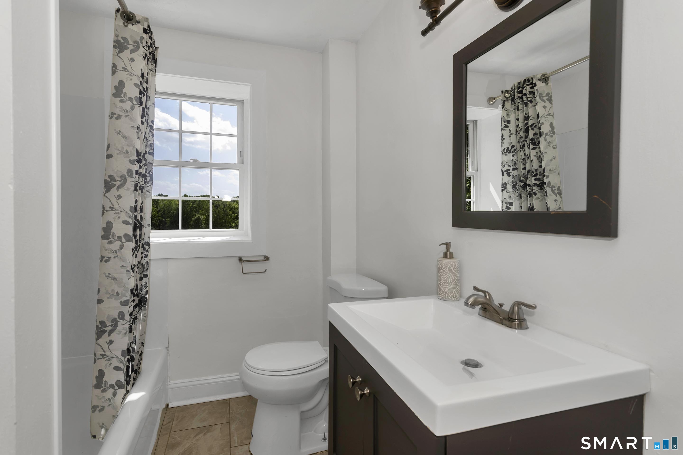 17 Congamond Road photo 21