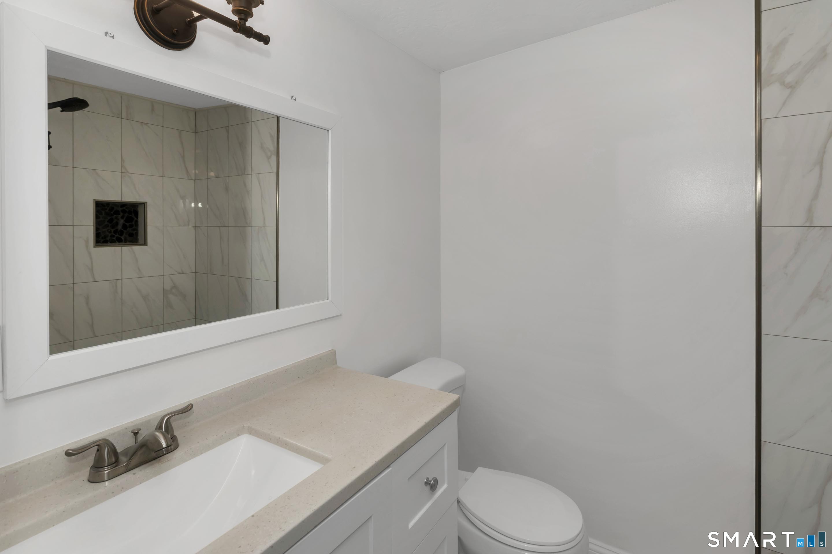 17 Congamond Road photo 29