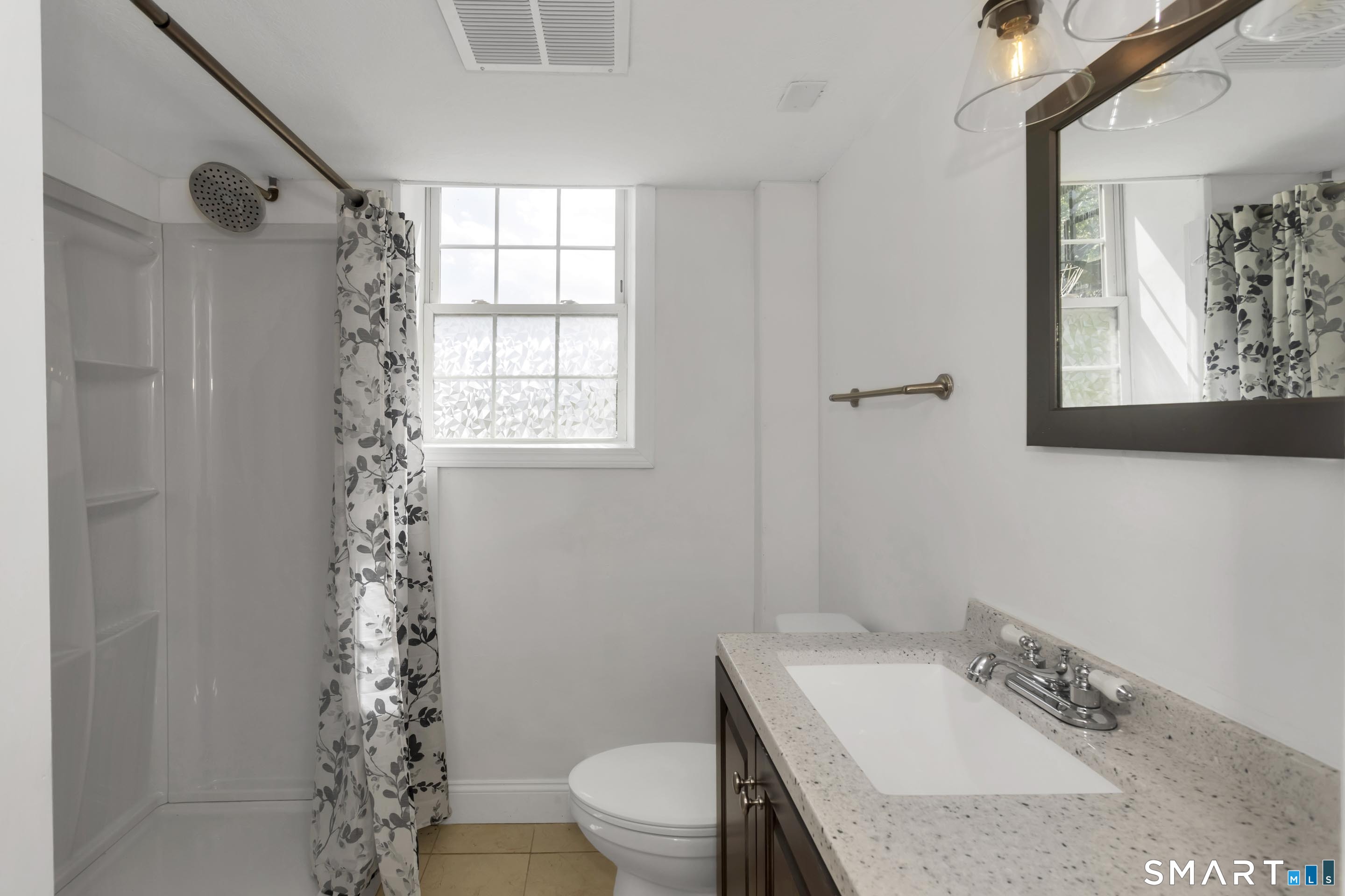 17 Congamond Road photo 31