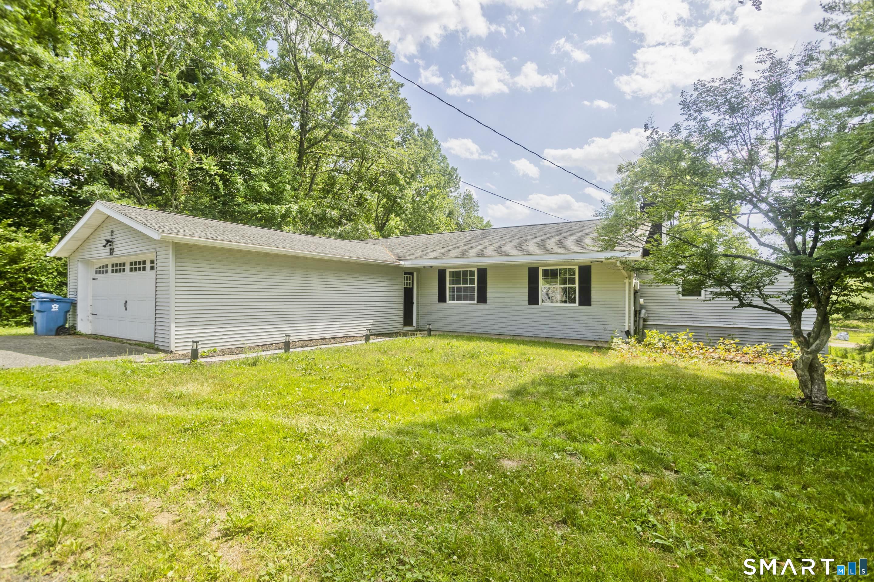 Homes for sale in Southwick, MA | 17 Congamond Rd, Southwick, MA 01077 | MLS# 24189991