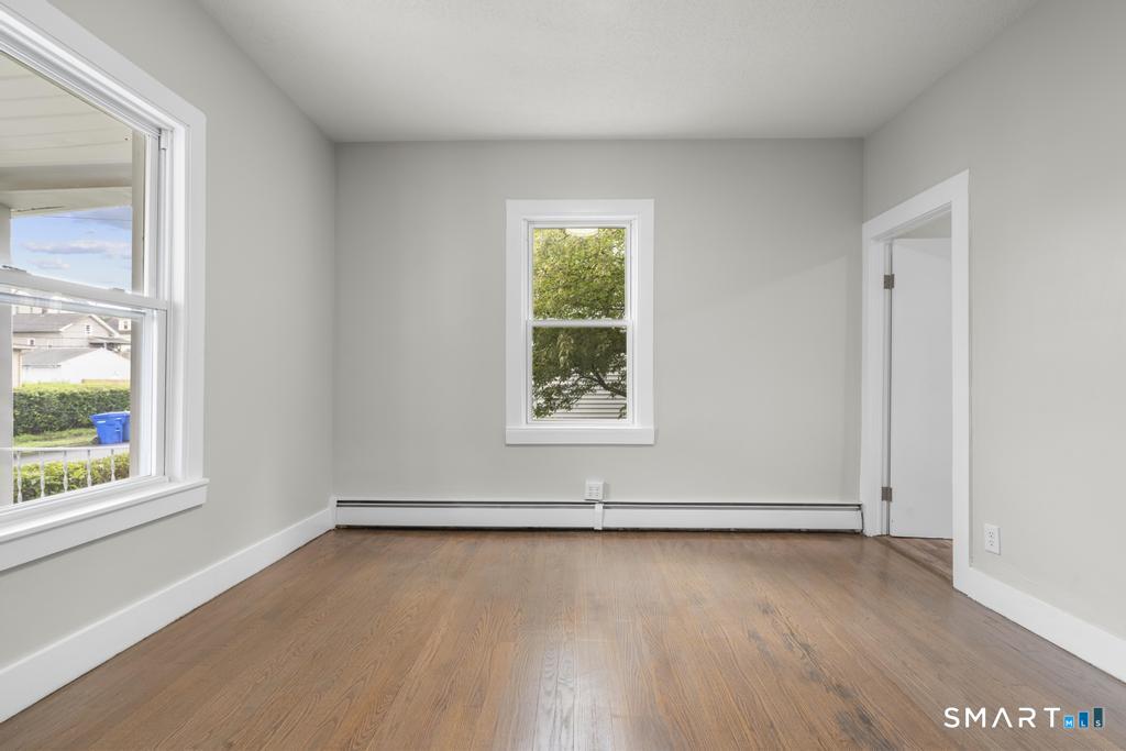 10 Hickory Street photo 5