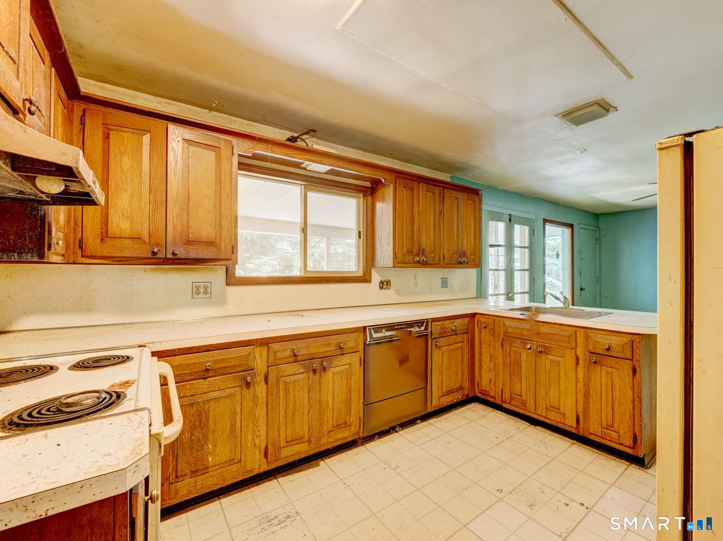 951 Woodruff Street photo 9