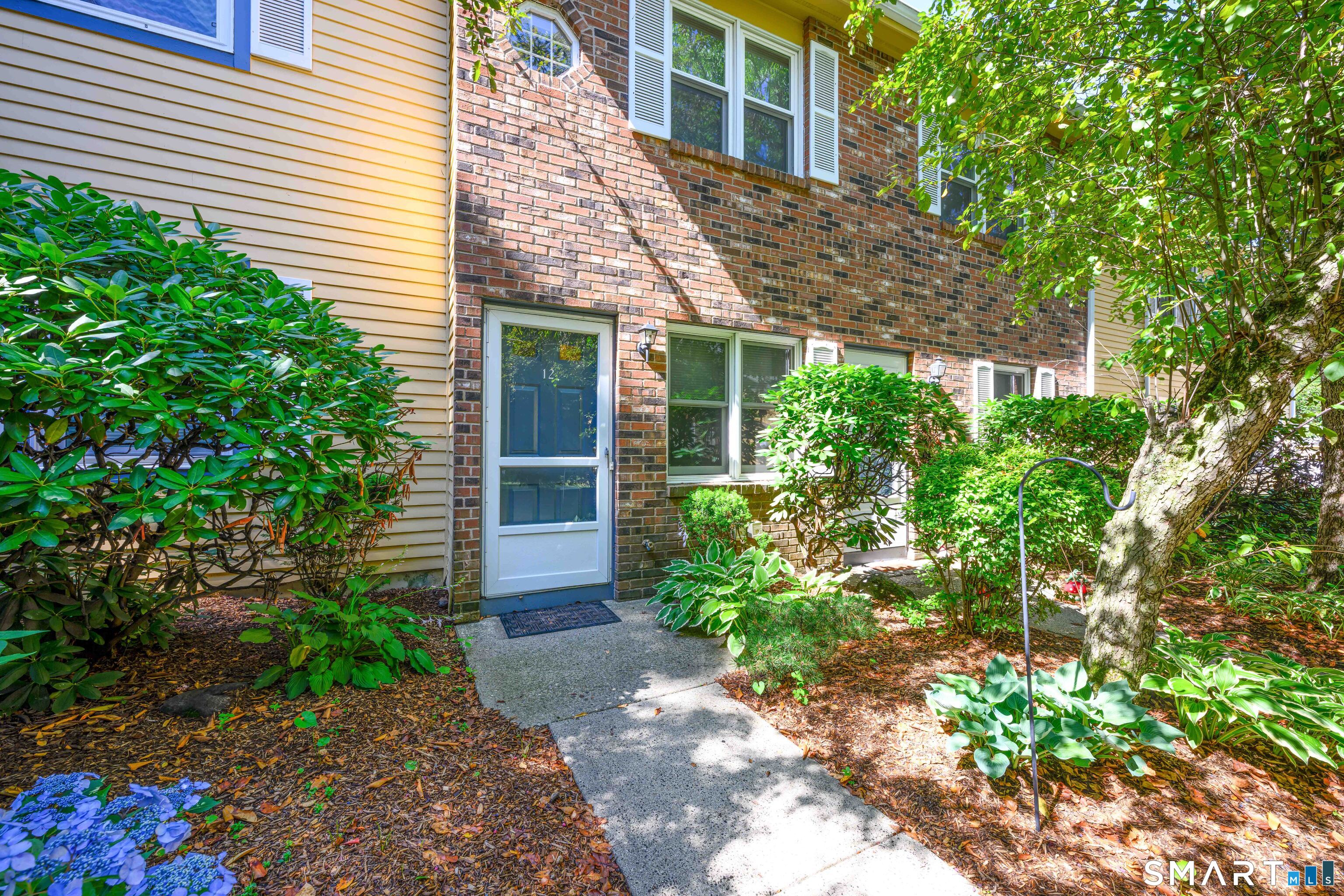 1400 Hartford Turnpike 12