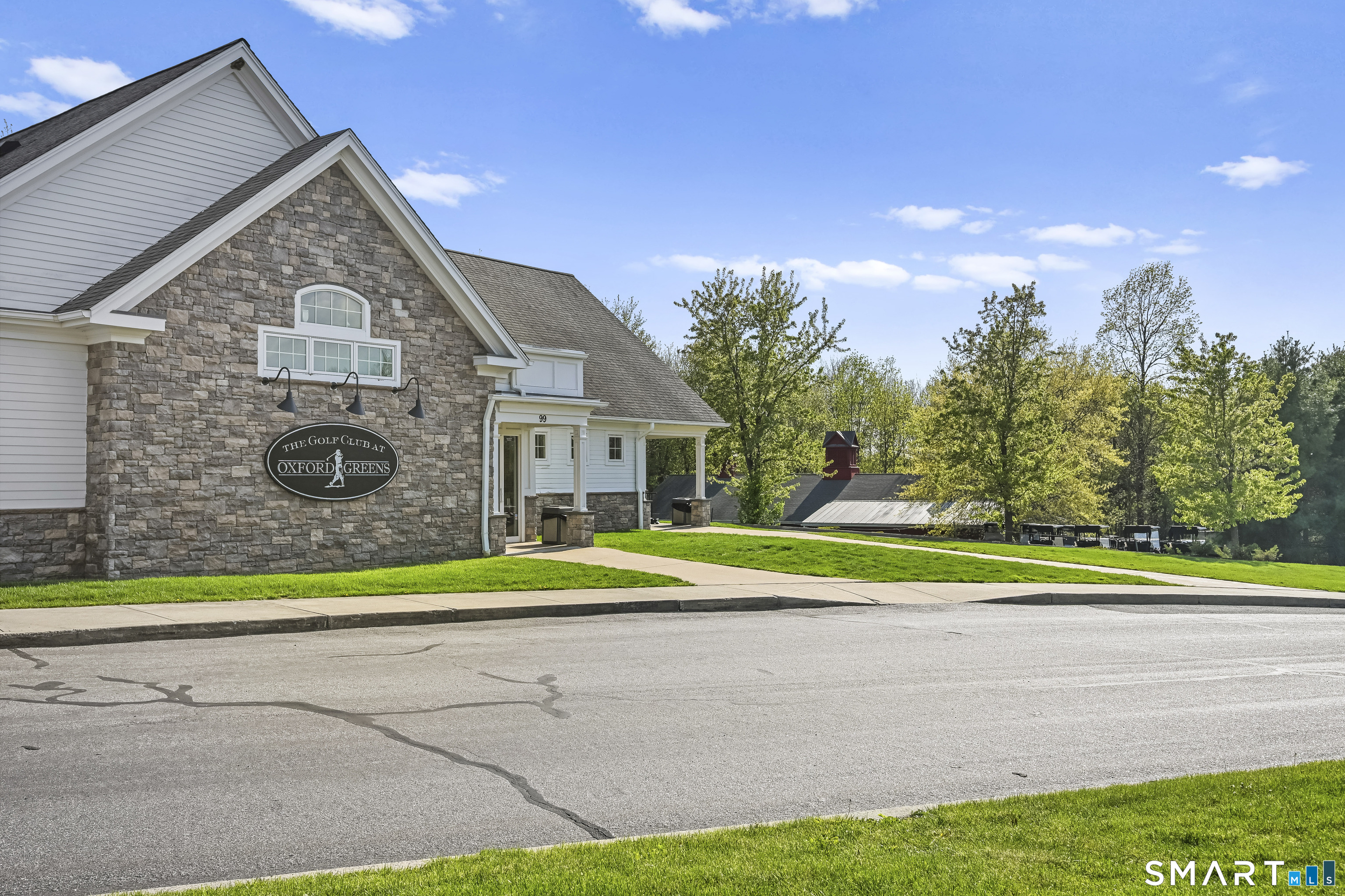 Homes for sale in Oxford, CT | 505 Traditions Ct S #505, Oxford, CT 06478 | MLS# 24174234