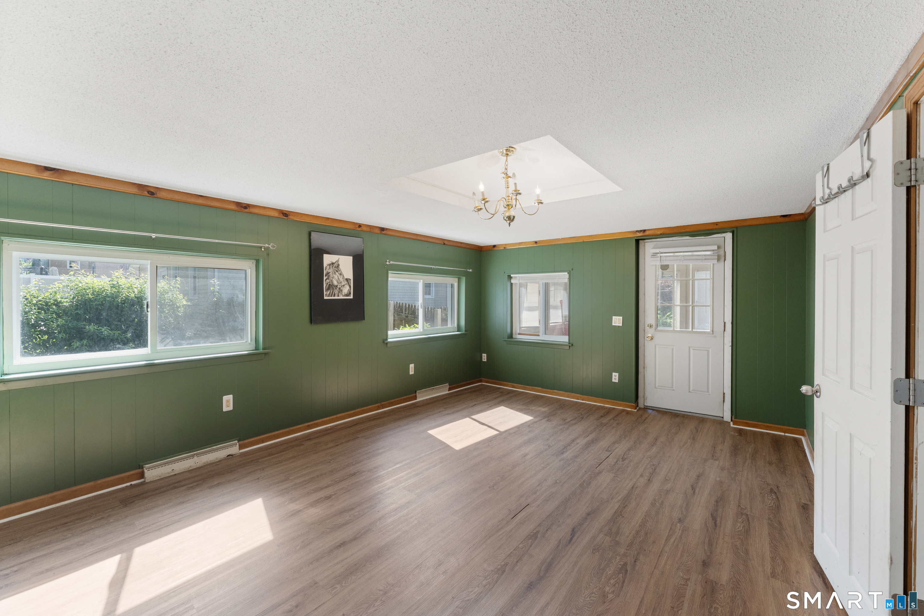 Homes for sale in New London, CT | 51 Dell Ave, New London, CT 06320 | MLS# 24182016