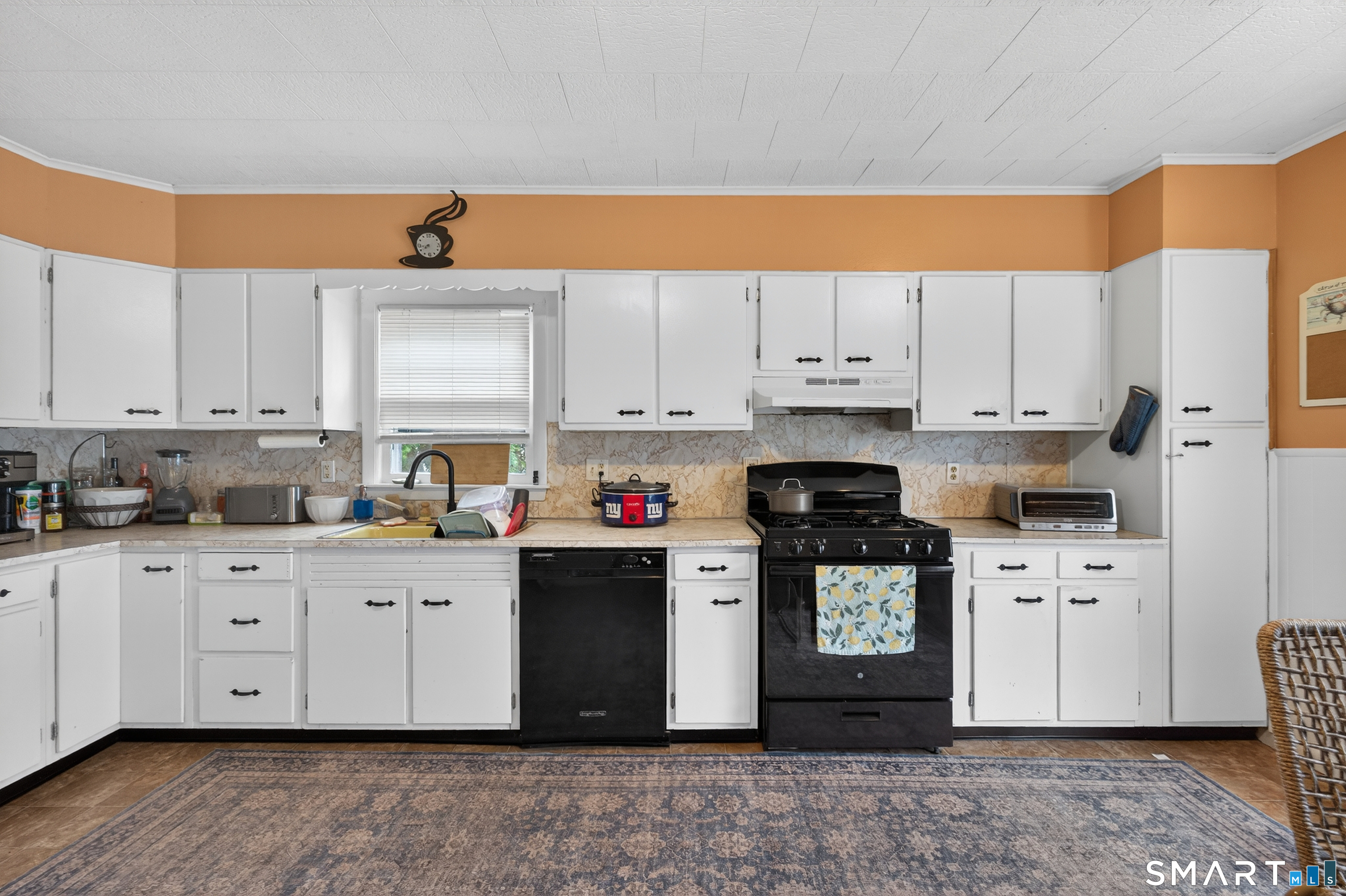 Homes for sale in Norwich, CT | 89 Oneco St, Norwich, CT 06360 | MLS# 24190172