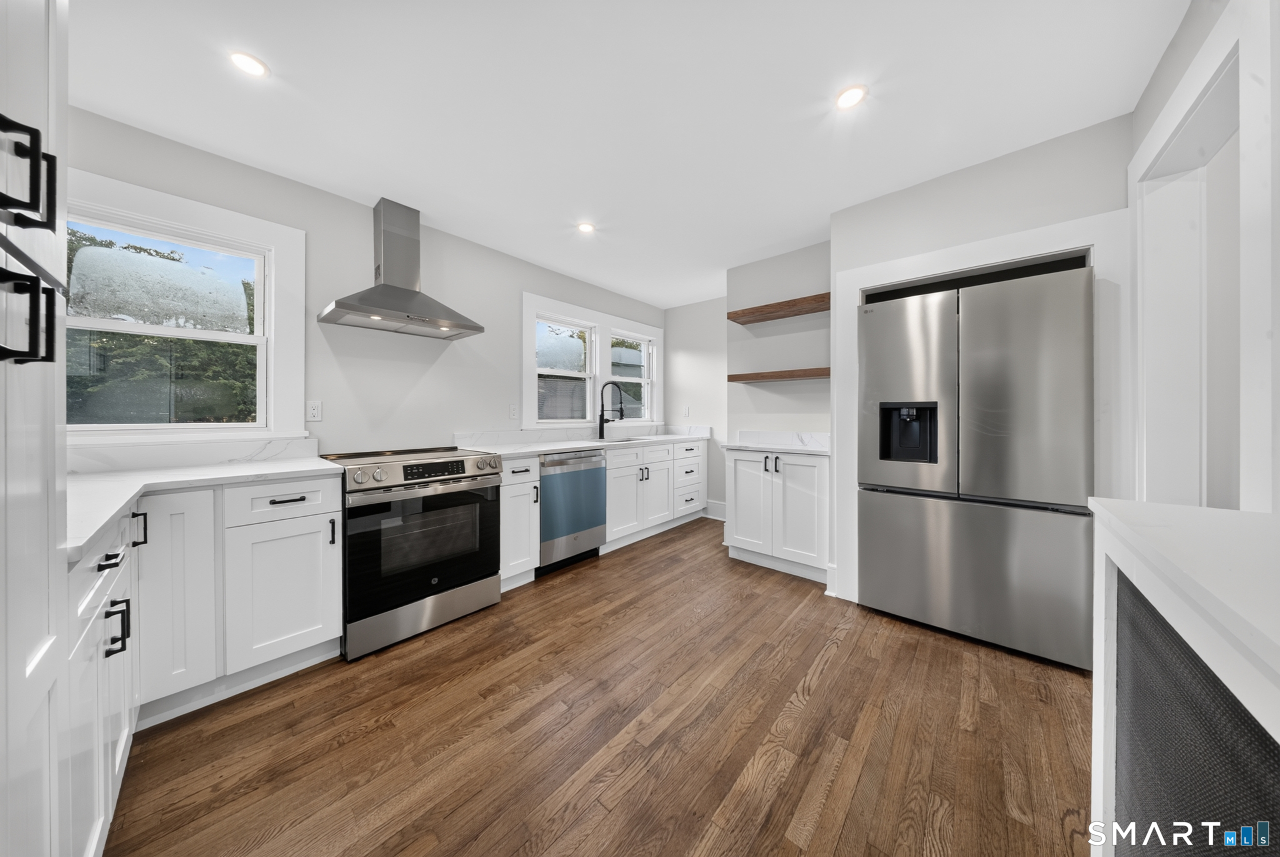 11 Hendrie Court, Stamford, Connecticut photo 5