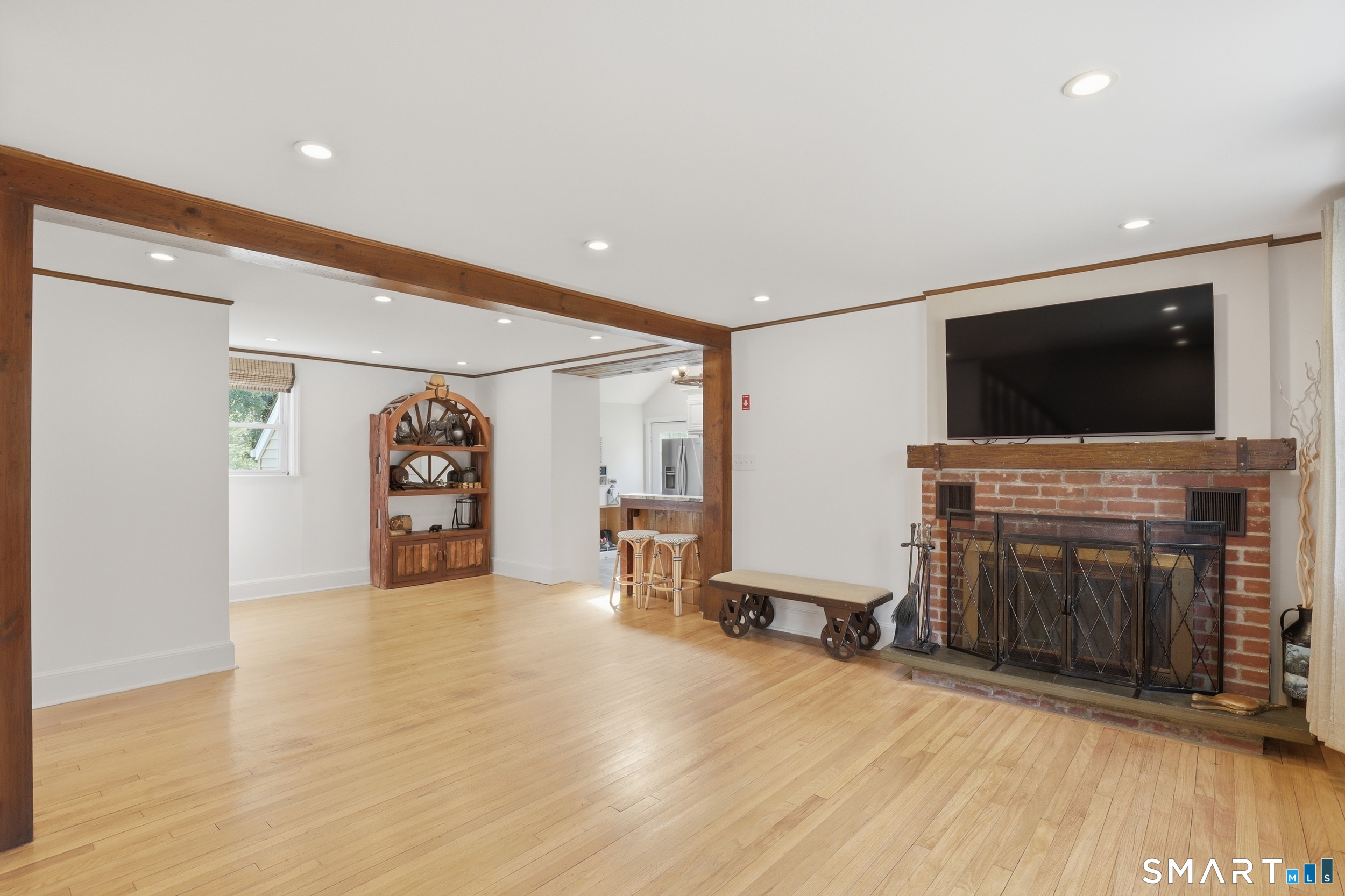58 Sleepy Hollow Lane, Stamford, Connecticut photo 2