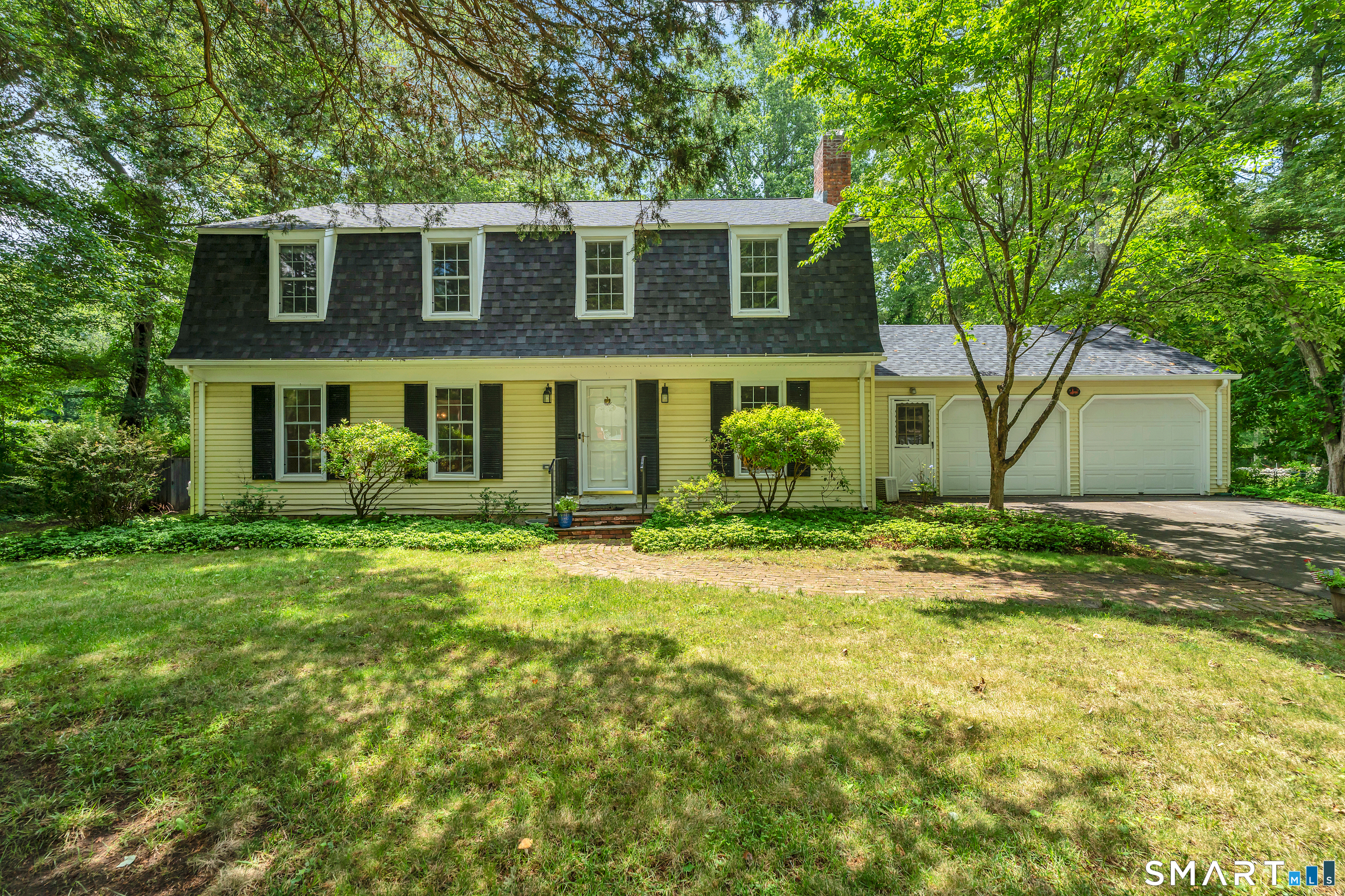 Homes for sale in Old Lyme, CT | 12 Wychwood Rd, Old Lyme, CT 06371 | MLS# 24190274
