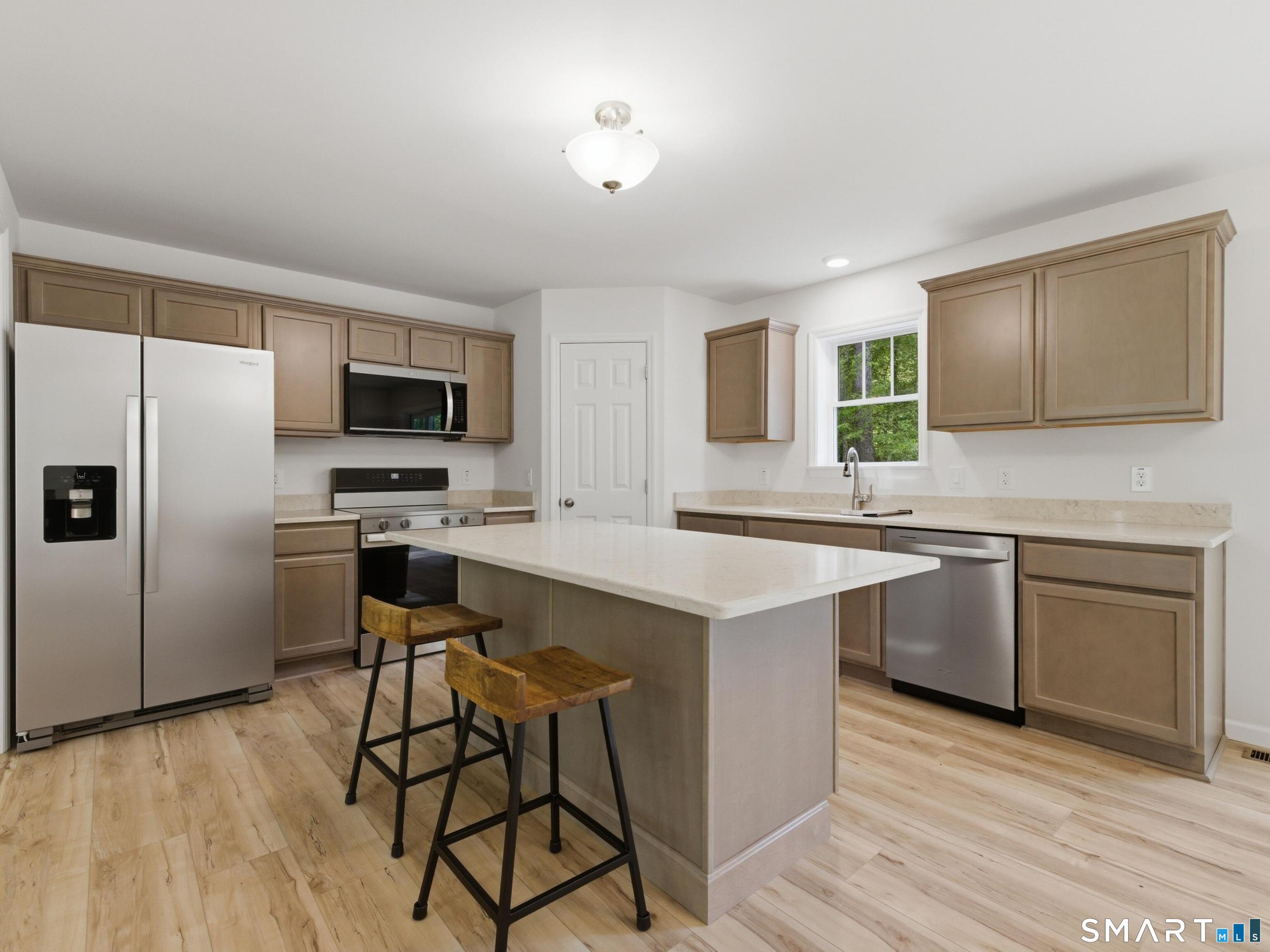 Homes for sale in Montville, CT | 238 Simpson Ln, Montville, CT 06370 | MLS# 24179105