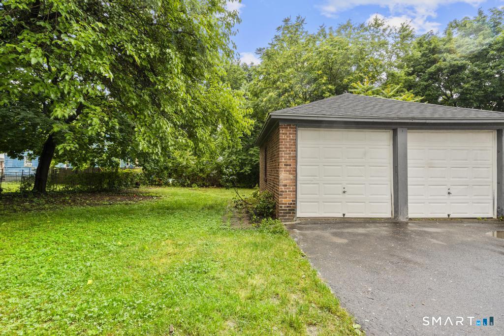 10 Hickory Street photo 25