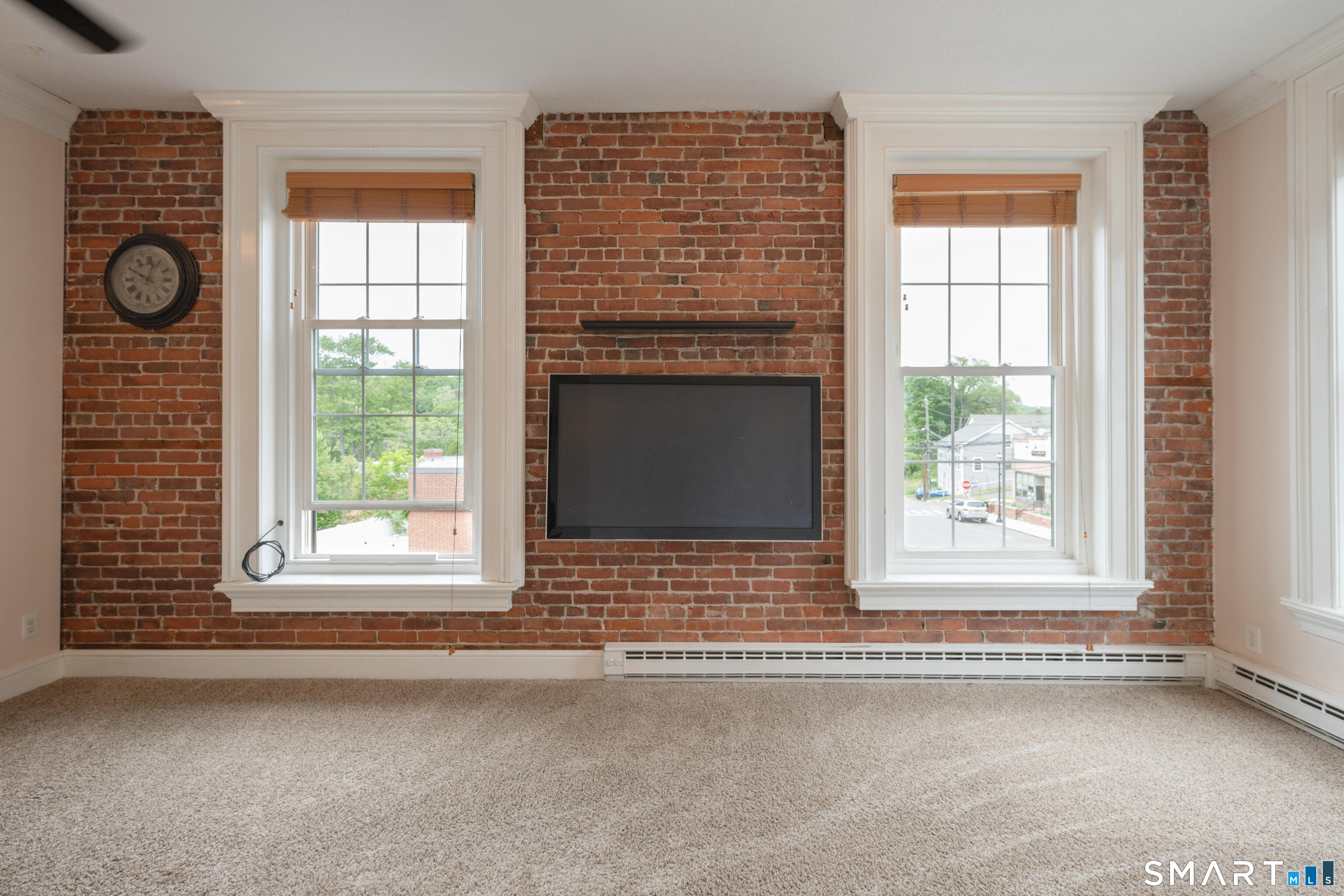 Homes for sale in Canton, CT | 130 Main St #2D, Canton, CT 06019 | MLS# 24178481